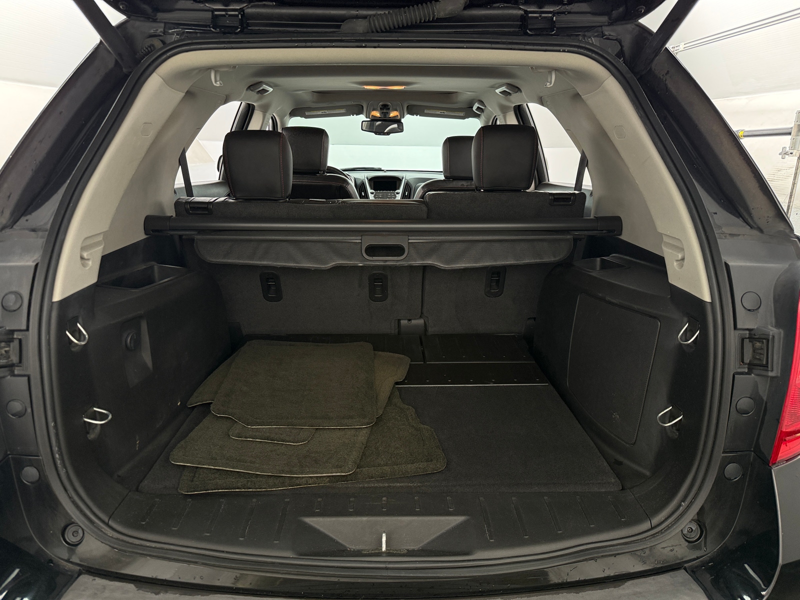 Thumbnail: 2017 Chevrolet Equinox - 6