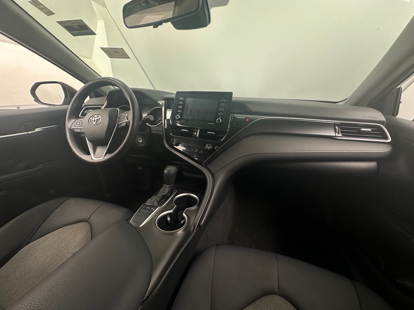 Thumbnail: 2022 Toyota Camry - 3