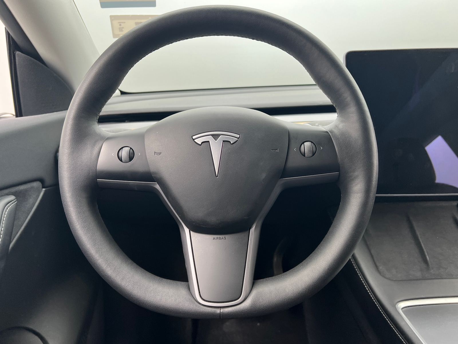 Thumbnail: 2022 Tesla Model Y - 4