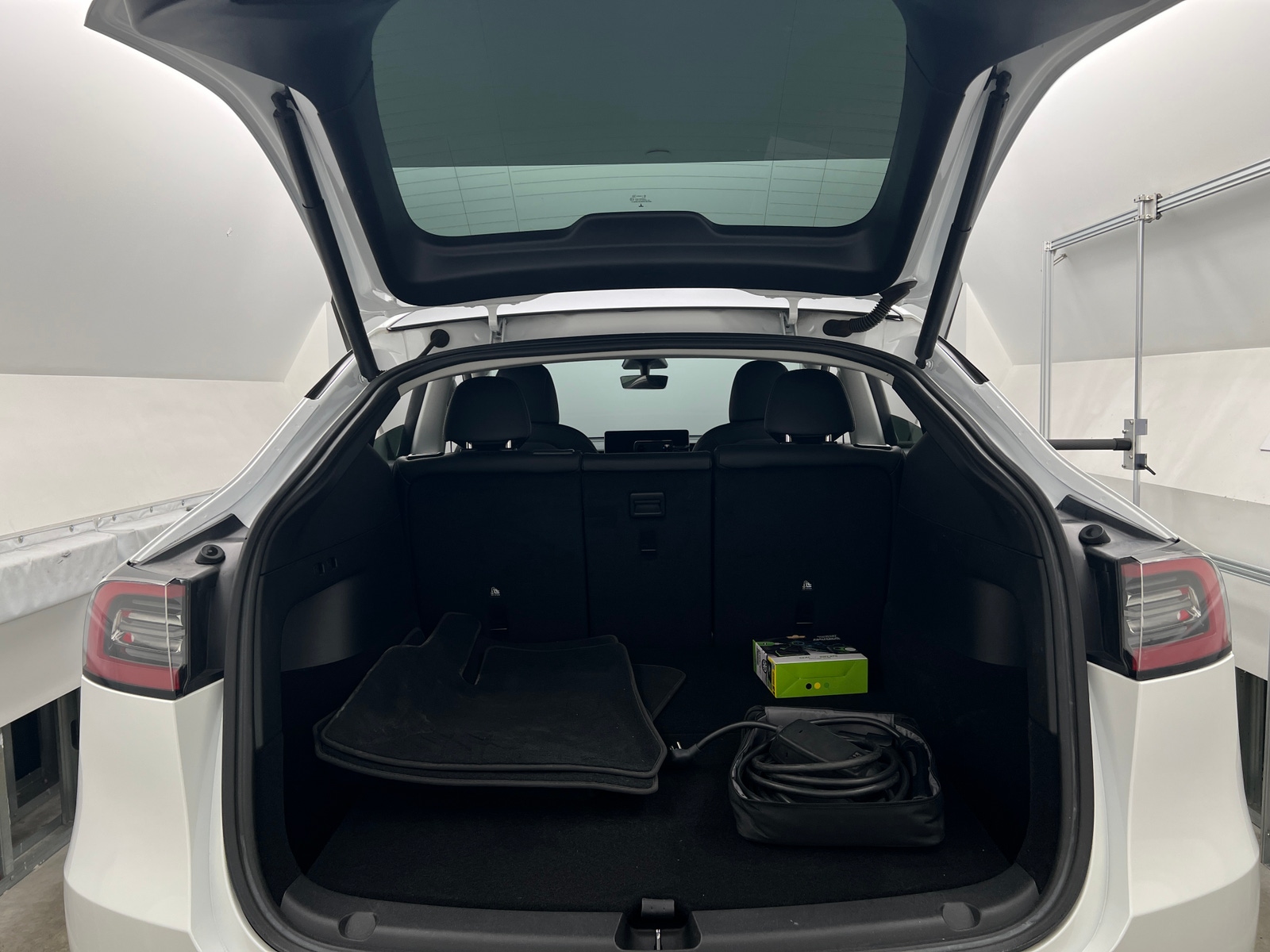 Thumbnail: 2022 Tesla Model Y - 6