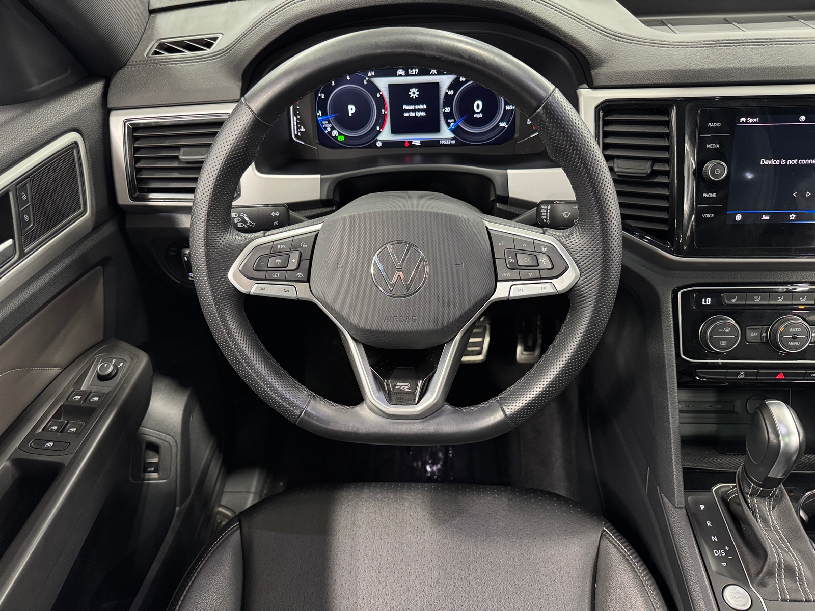 Thumbnail: 2023 Volkswagen Atlas - 4