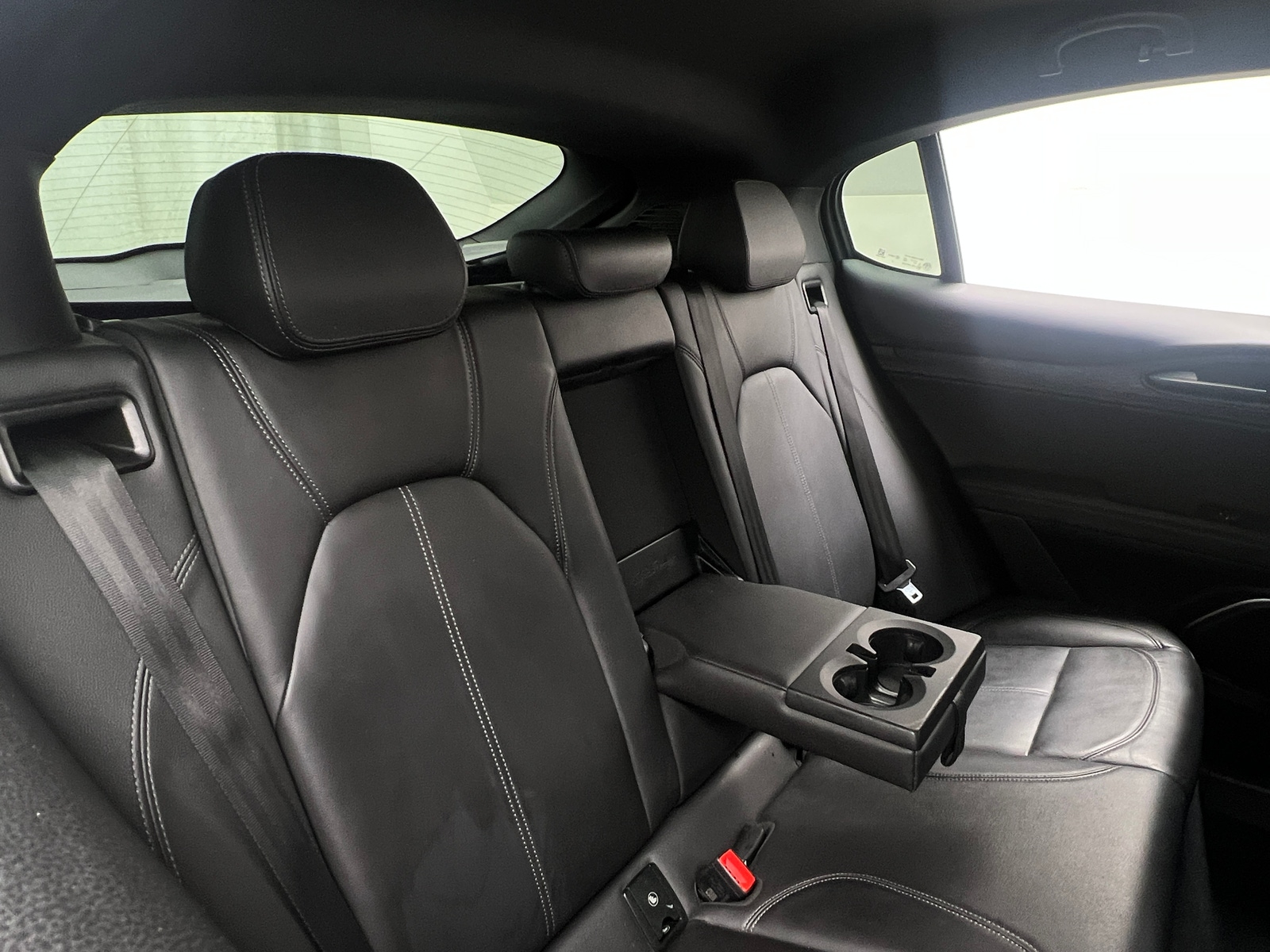 Thumbnail: 2022 Alfa Romeo Stelvio - 5