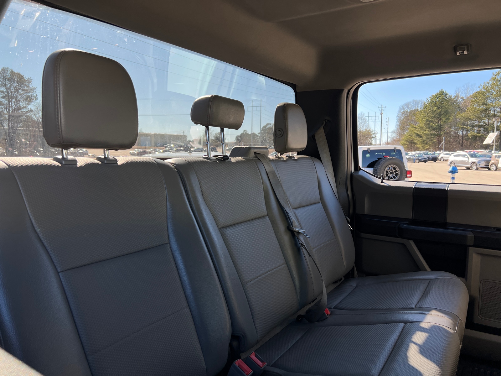 Thumbnail: 2018 Ford Econoline - 5