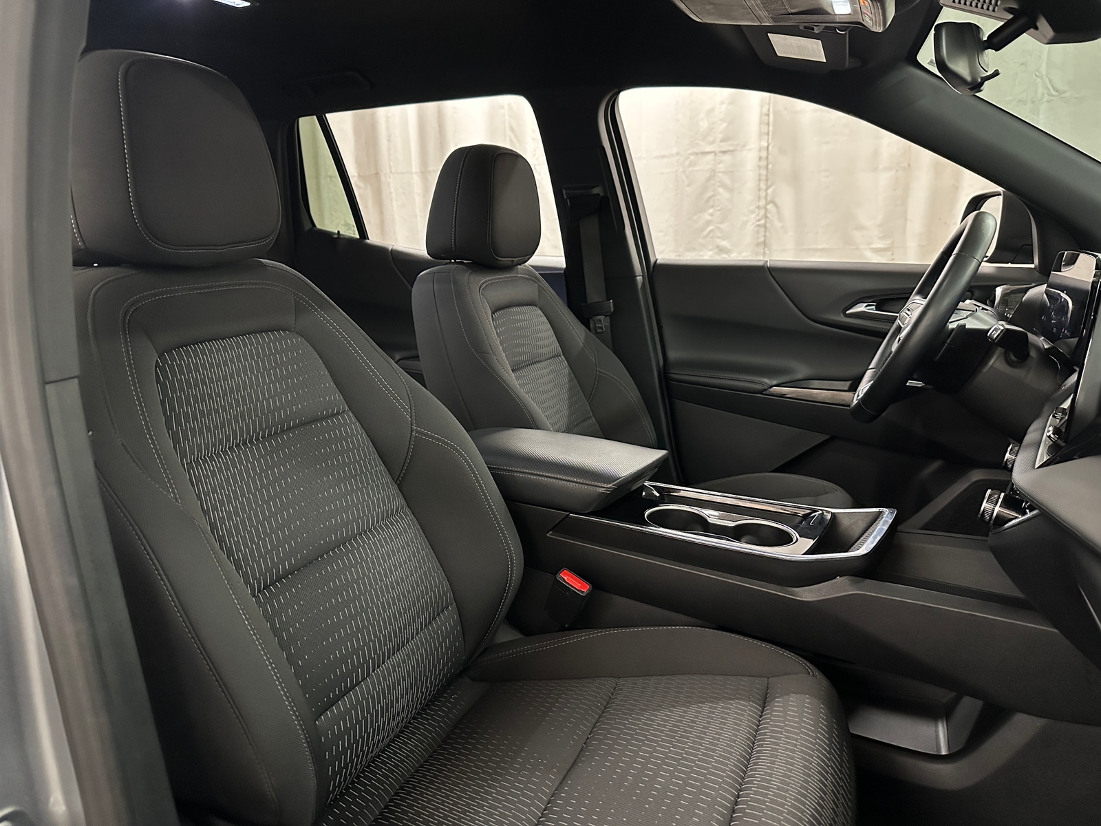 Thumbnail: 2025 Chevrolet Equinox - 2