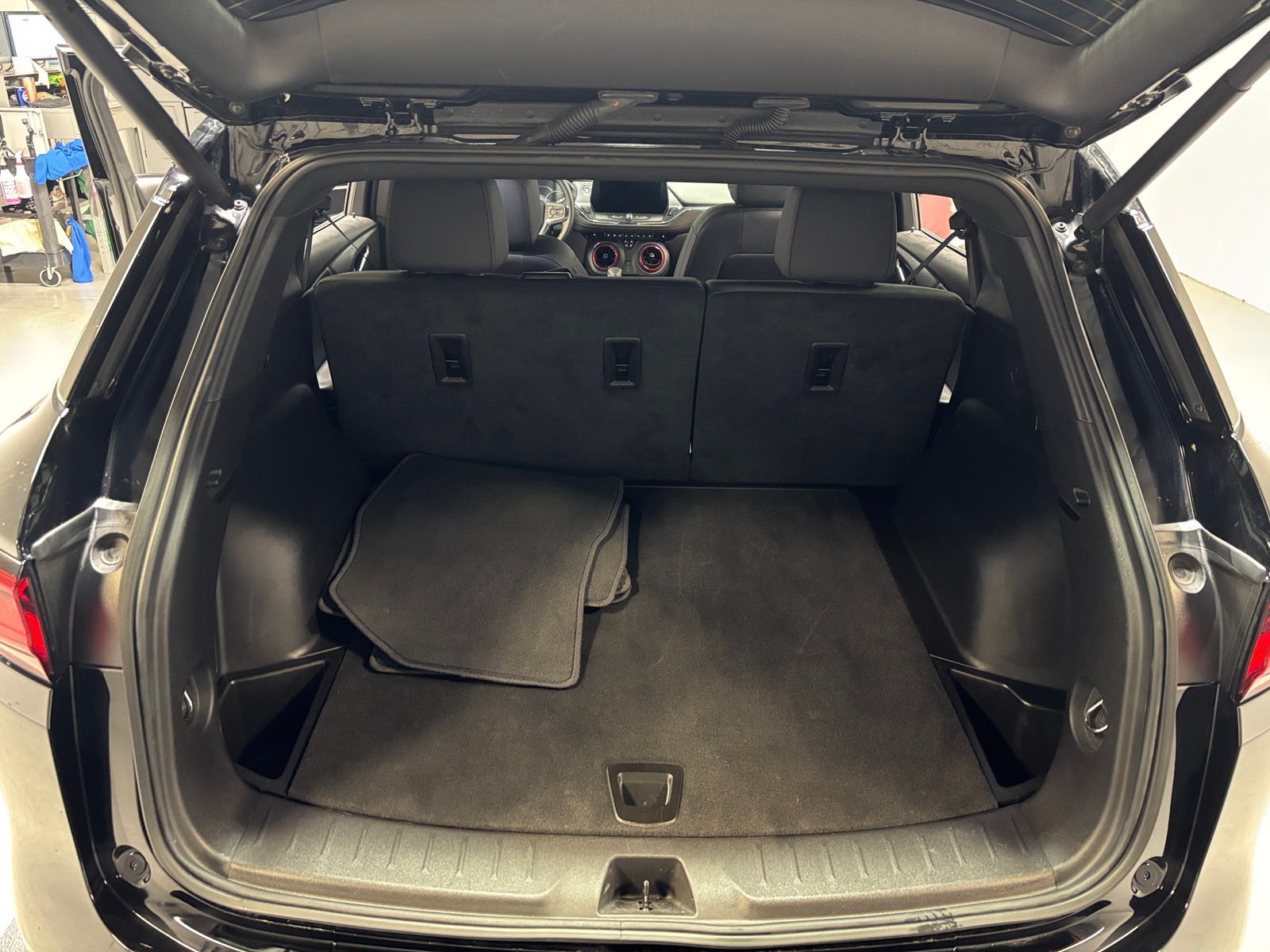 Thumbnail: 2025 Chevrolet Blazer - 6