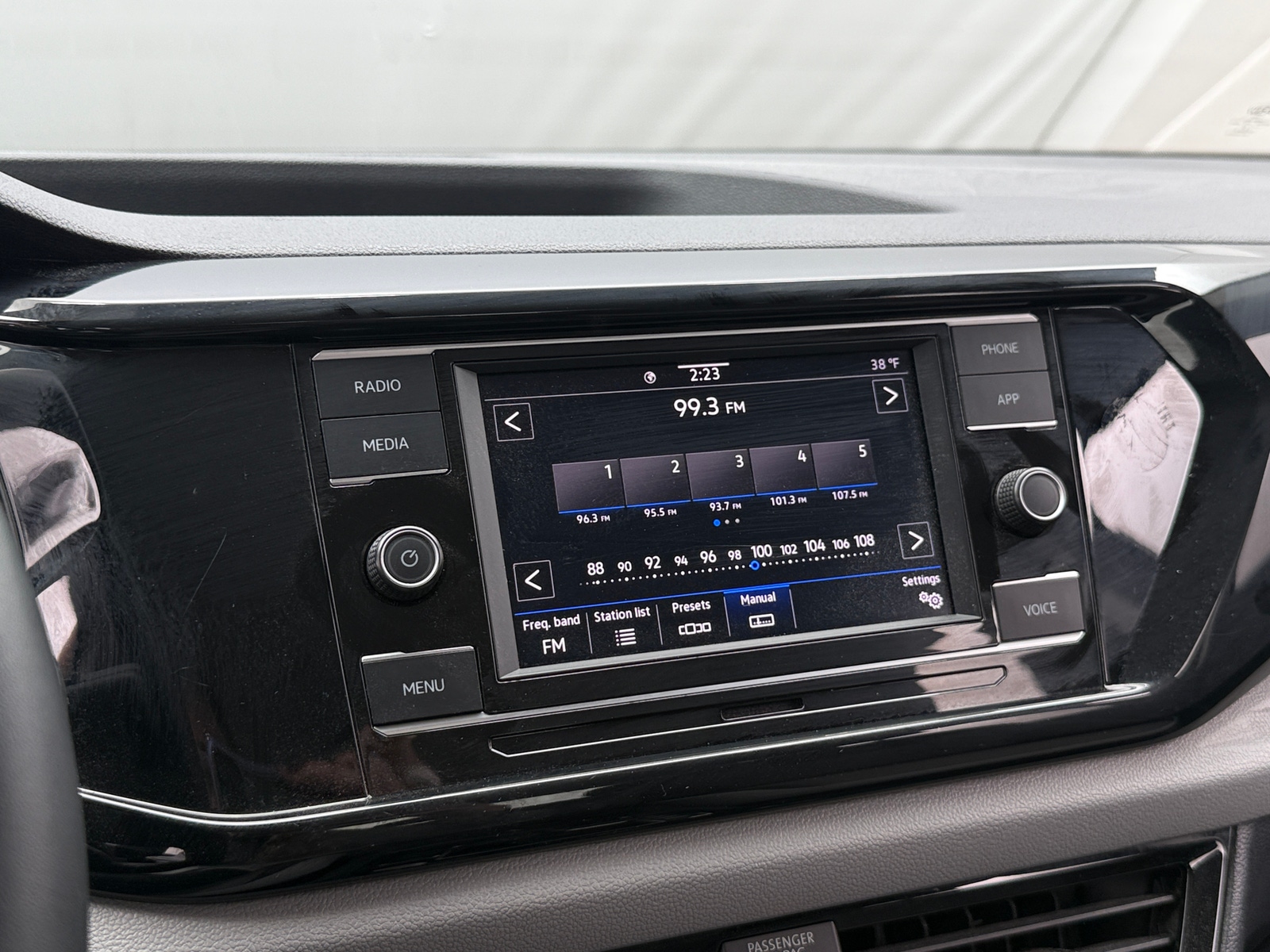 Thumbnail: 2024 Volkswagen Taos - 4