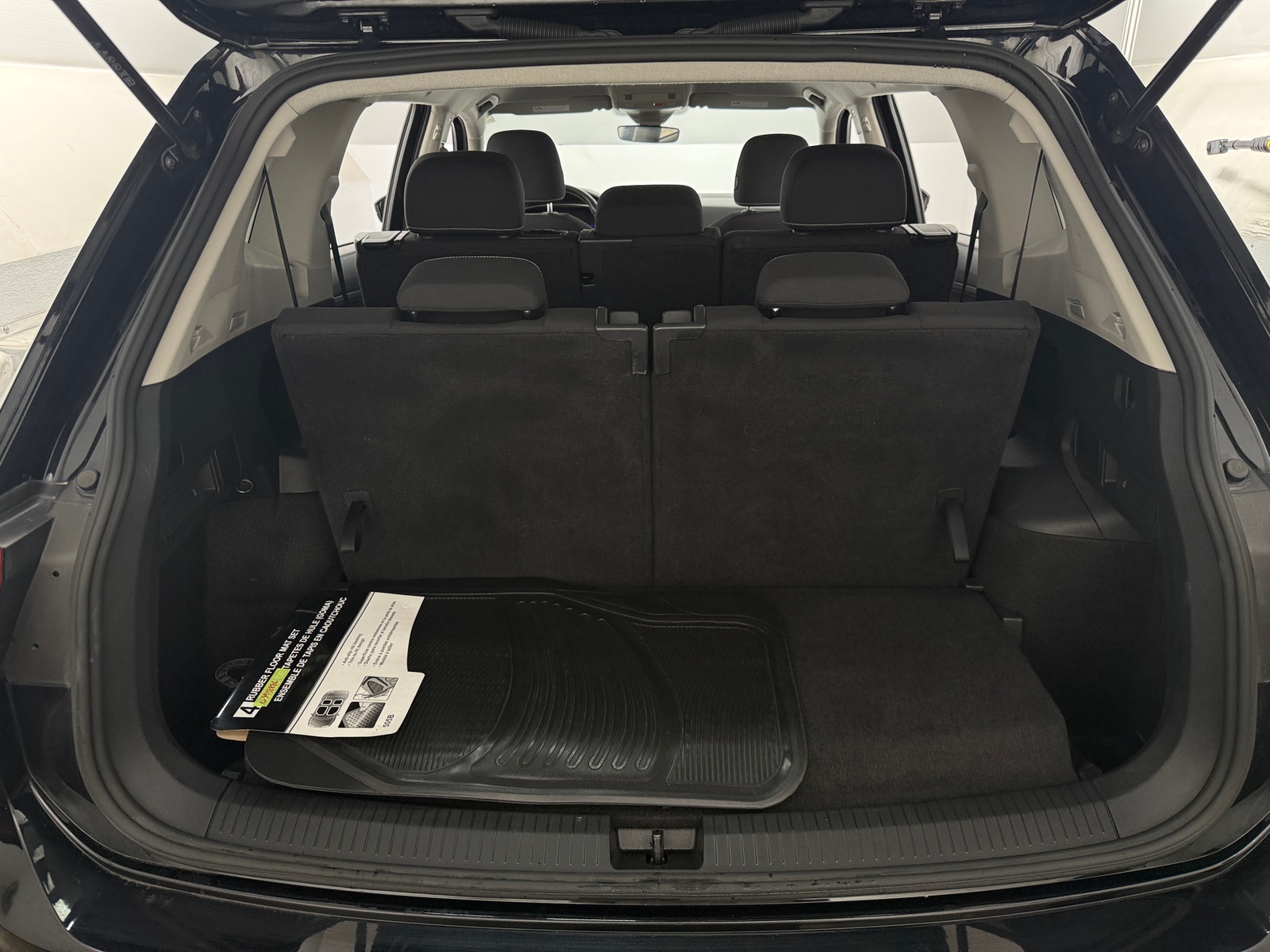 Thumbnail: 2024 Volkswagen Tiguan - 7