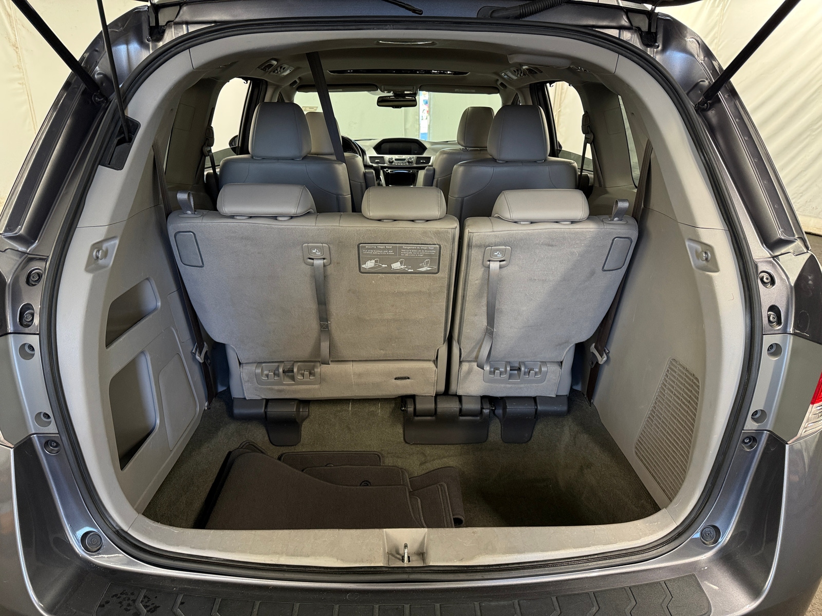 Thumbnail: 2015 Honda Odyssey - 6