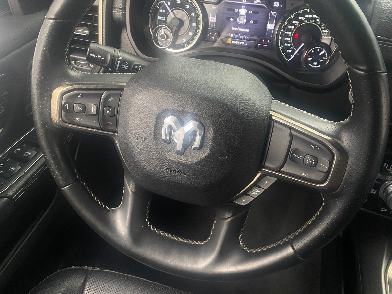 Thumbnail: 2022 RAM 1500 - 4