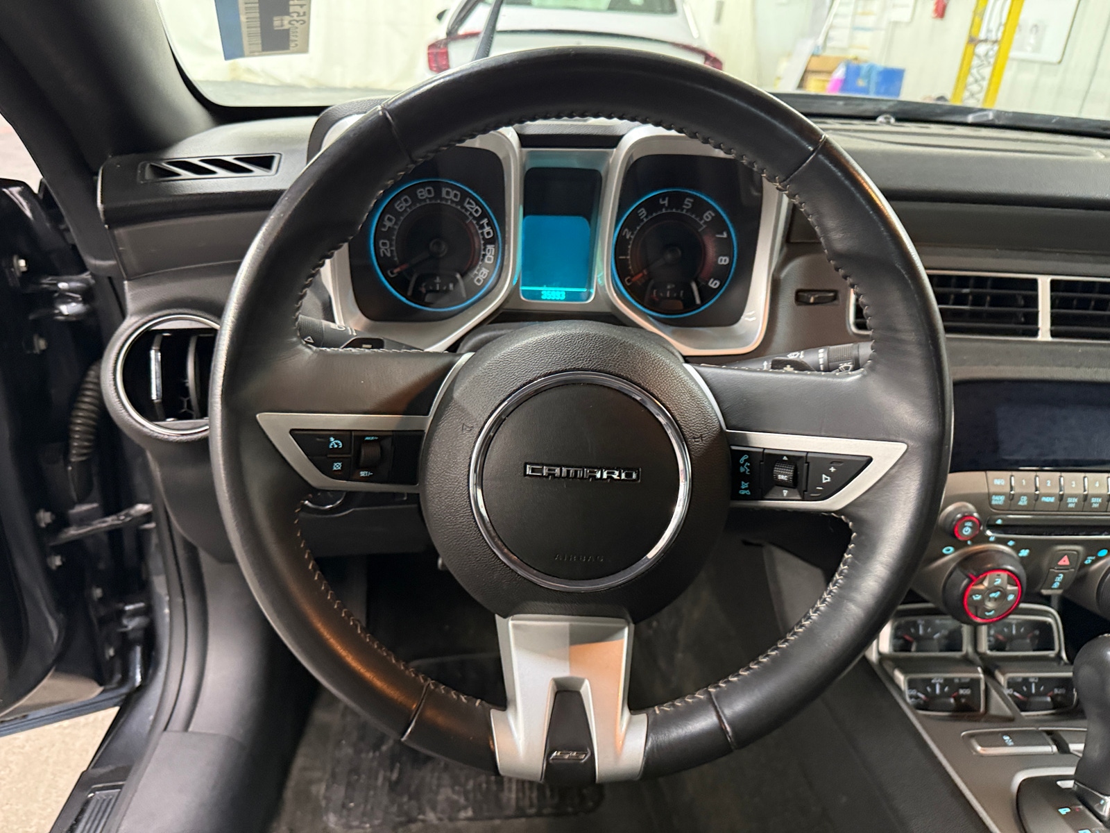 Thumbnail: 2011 Chevrolet Camaro - 4