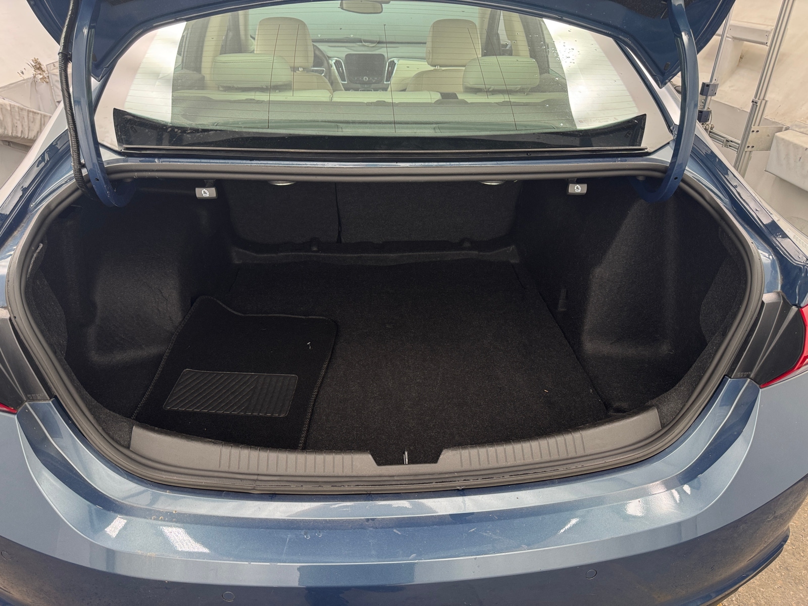 Thumbnail: 2024 Chevrolet Malibu - 6