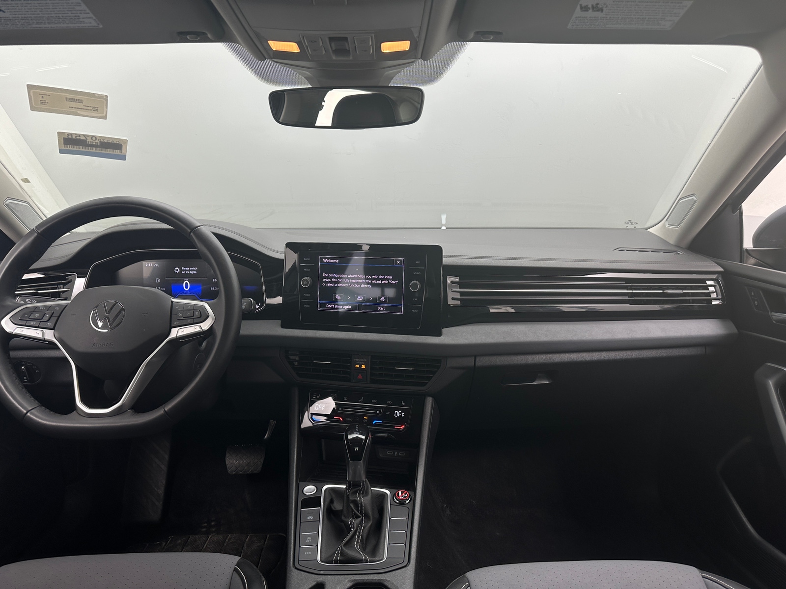 Thumbnail: 2025 Volkswagen Jetta - 2