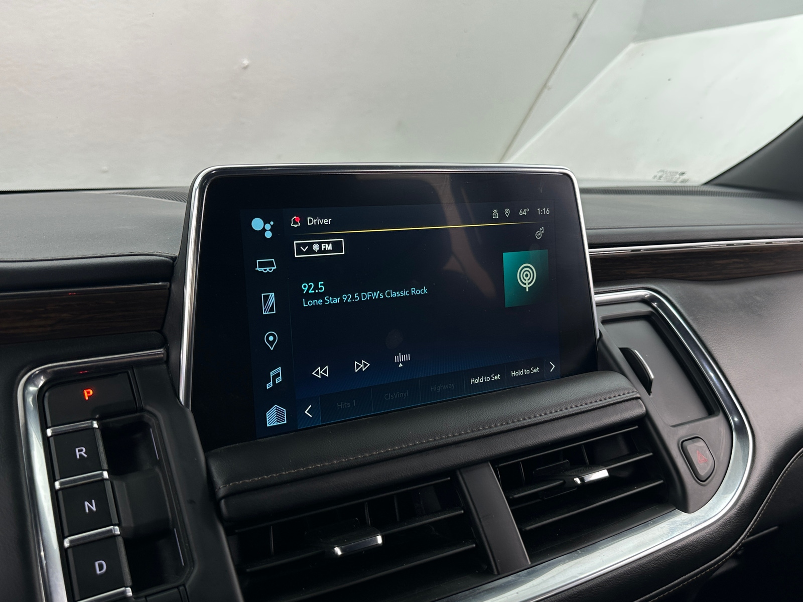 Thumbnail: 2024 Chevrolet Tahoe - 3