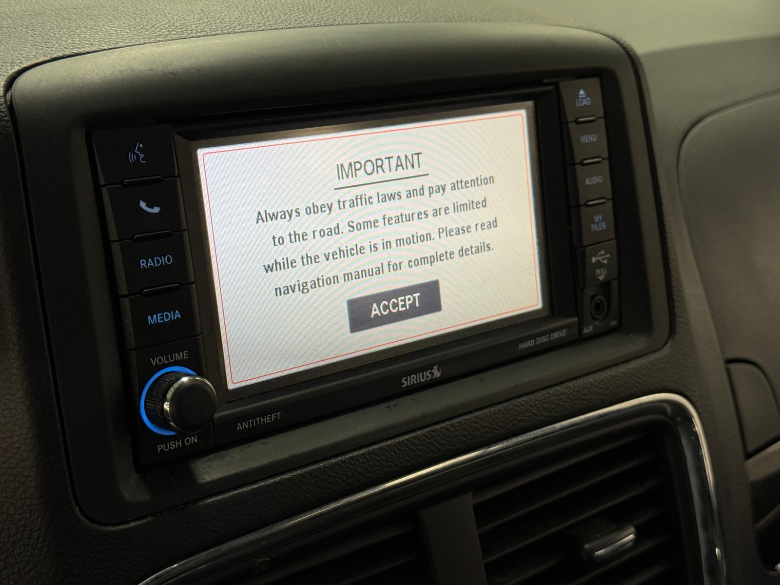 Thumbnail: 2019 Dodge Grand Caravan - 3