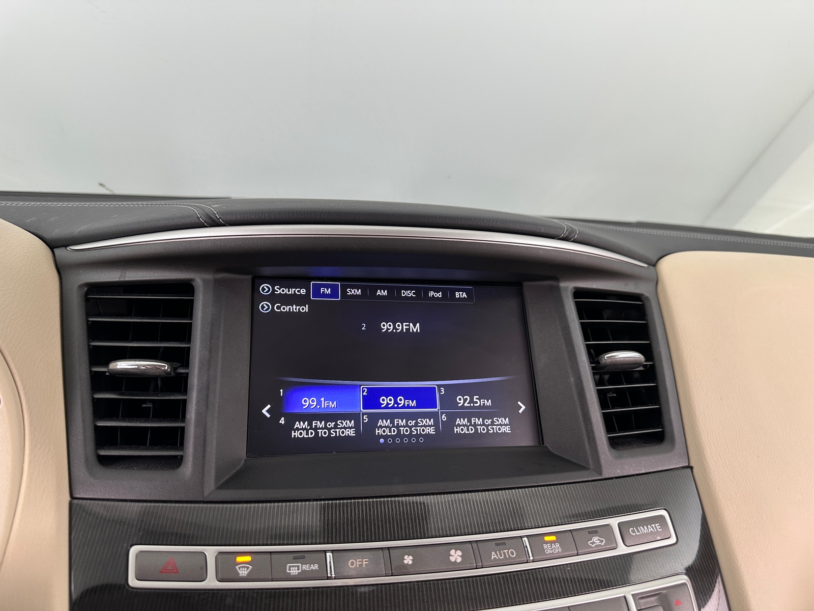 Thumbnail: 2018 INFINITI QX60 - 3