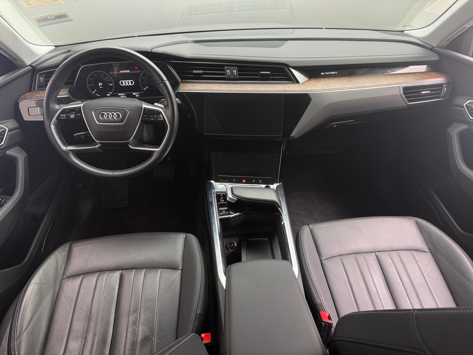 Thumbnail: 2019 Audi e-tron - 2