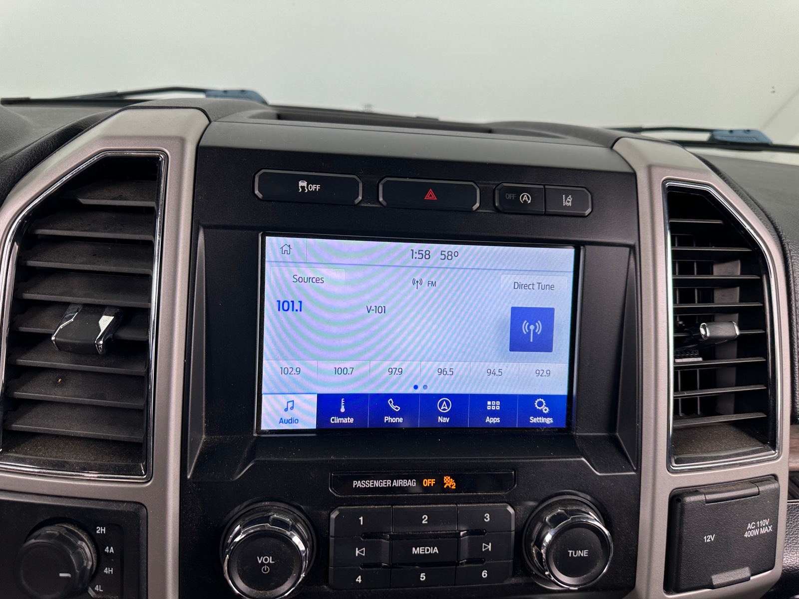 Thumbnail: 2020 Ford Econoline - 3