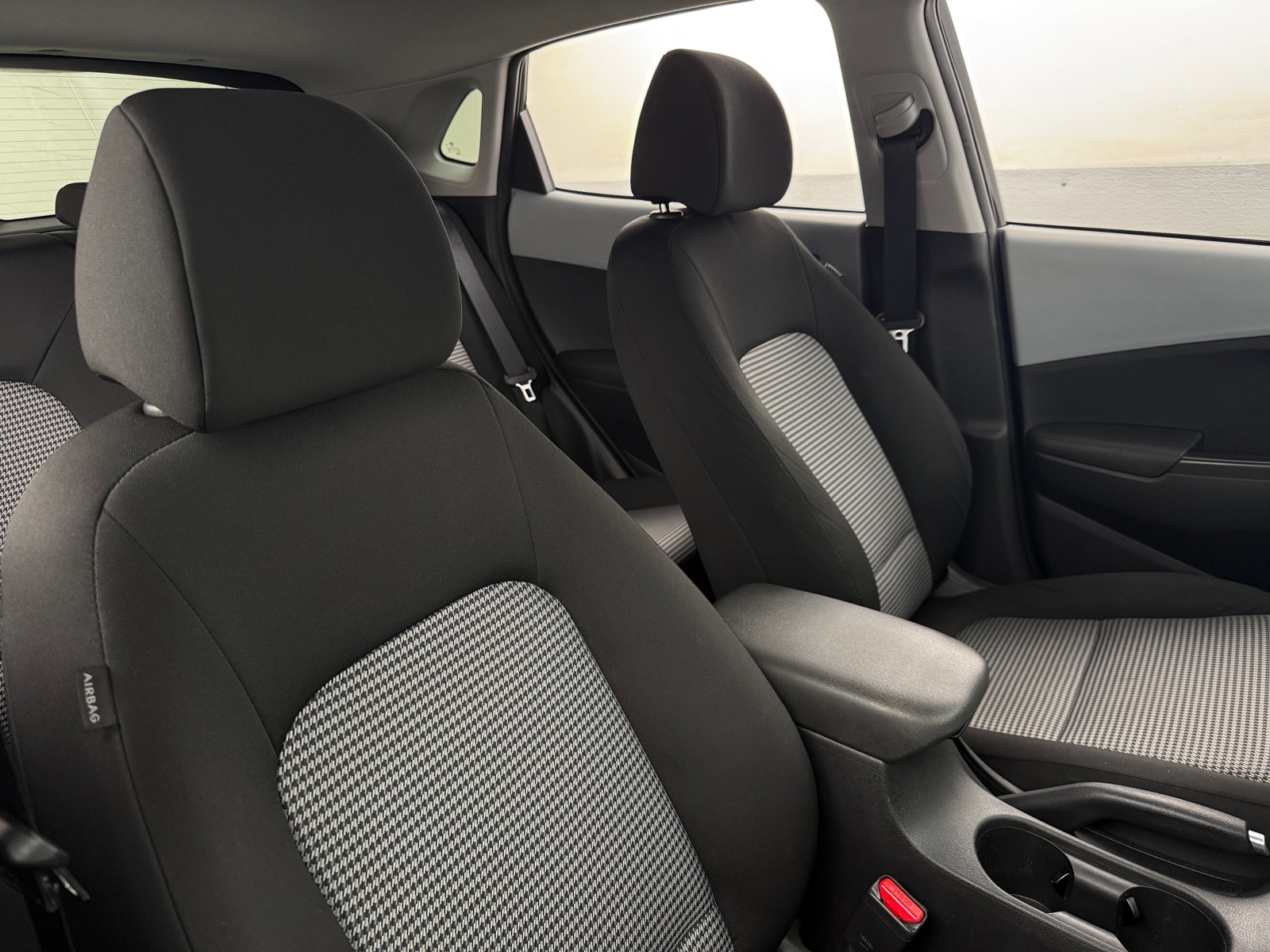 Thumbnail: 2020 Hyundai Kona - 2