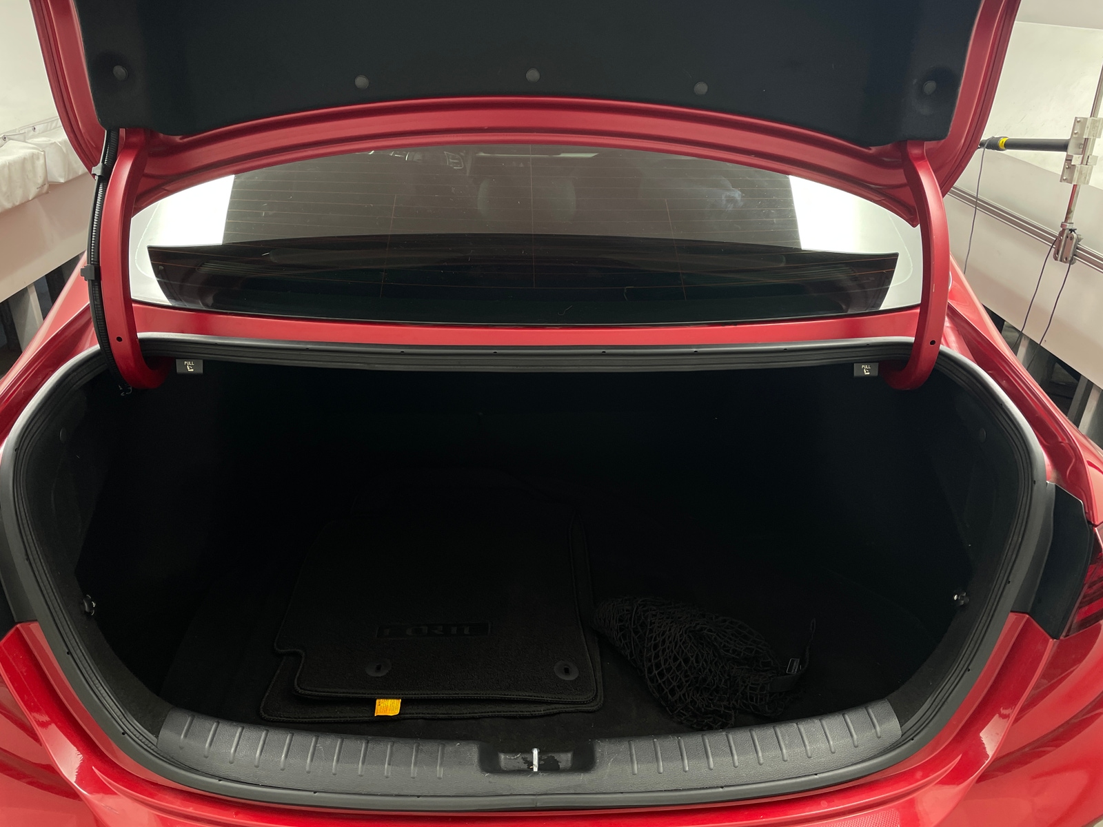 Thumbnail: 2024 Kia Forte - 6