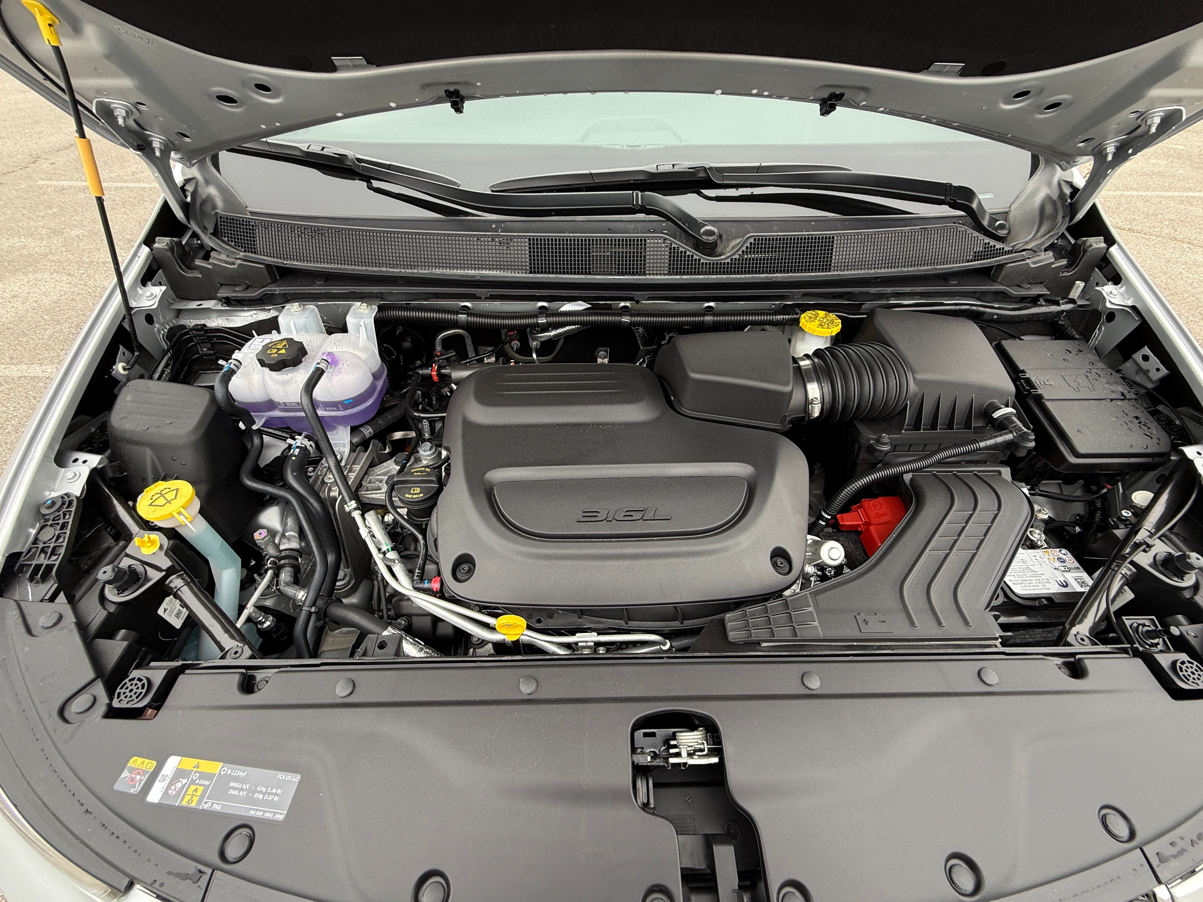 2026 Chrysler Pacifica Pinnacle AWD's photo