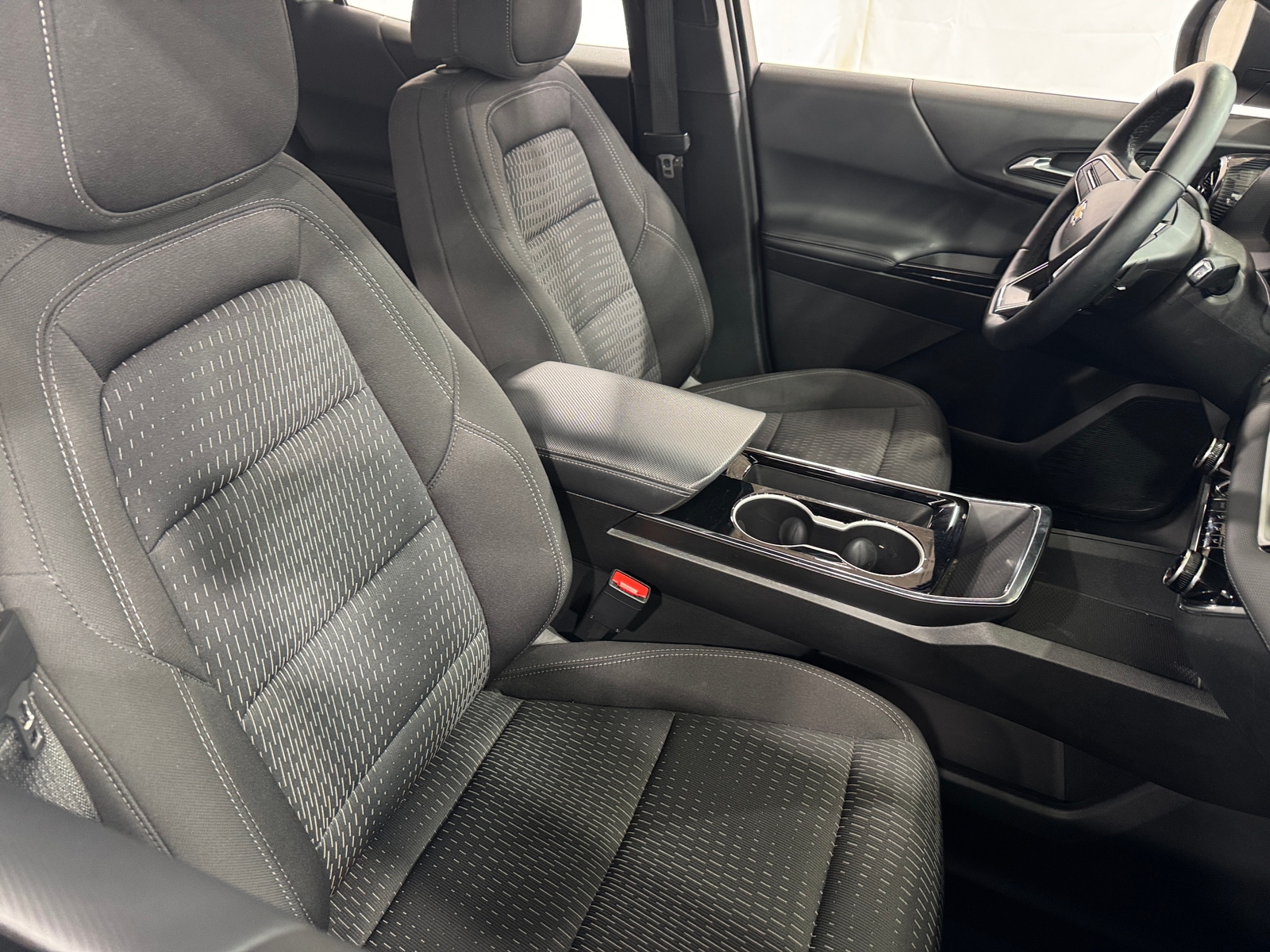 Thumbnail: 2025 Chevrolet Equinox - 2