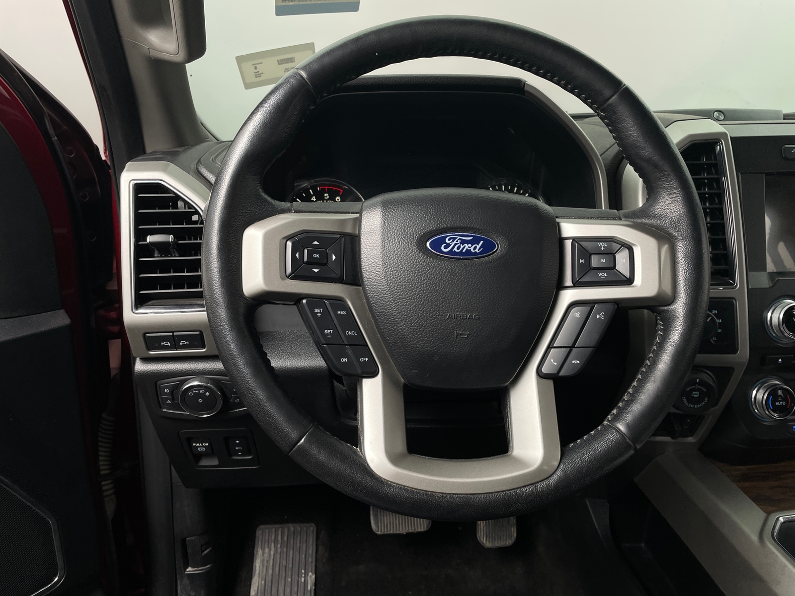 Thumbnail: 2018 Ford Econoline - 4