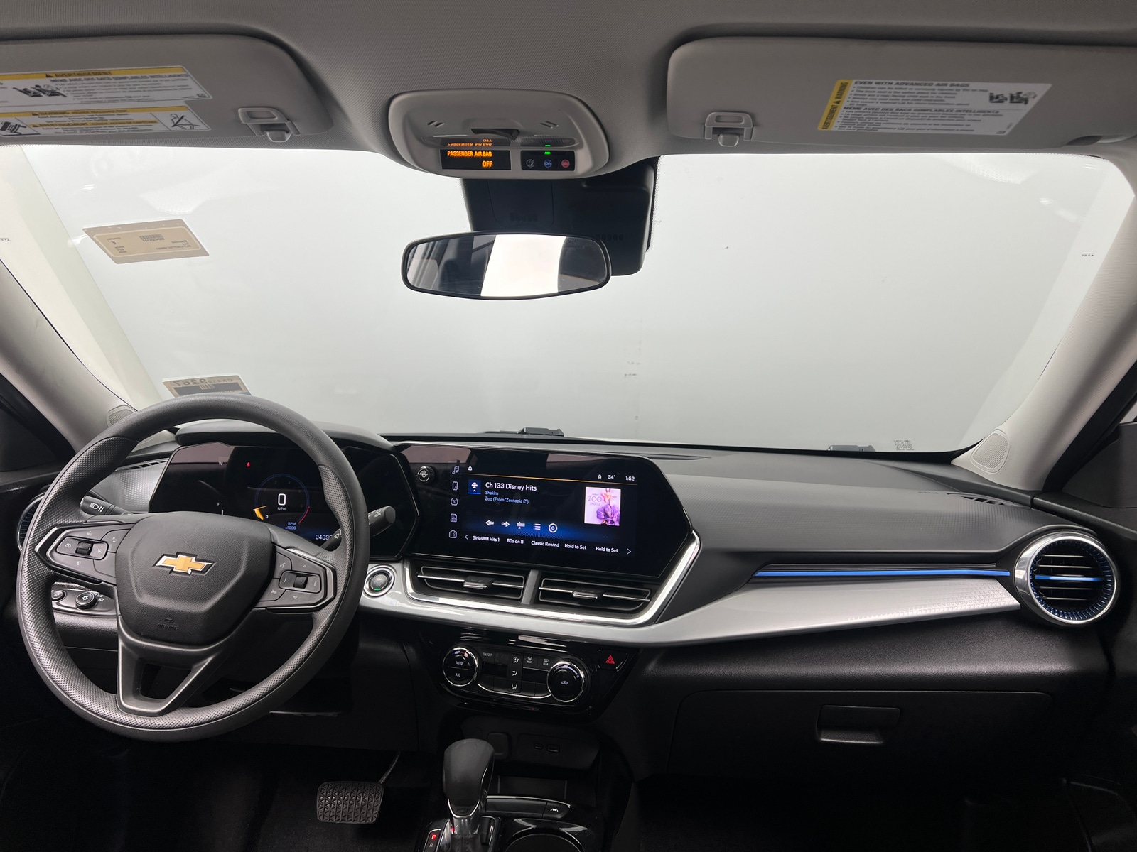 Thumbnail: 2025 Chevrolet Trax - 3