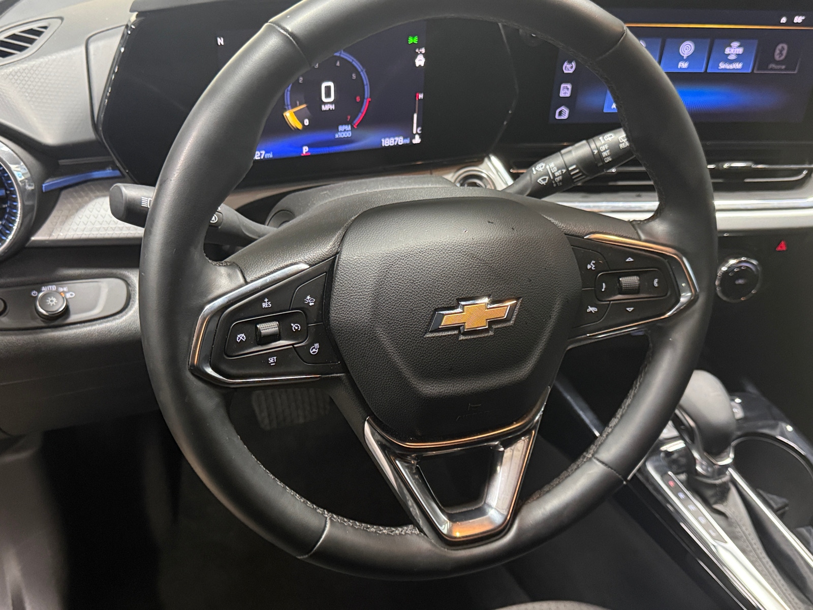 Thumbnail: 2025 Chevrolet Trax - 5