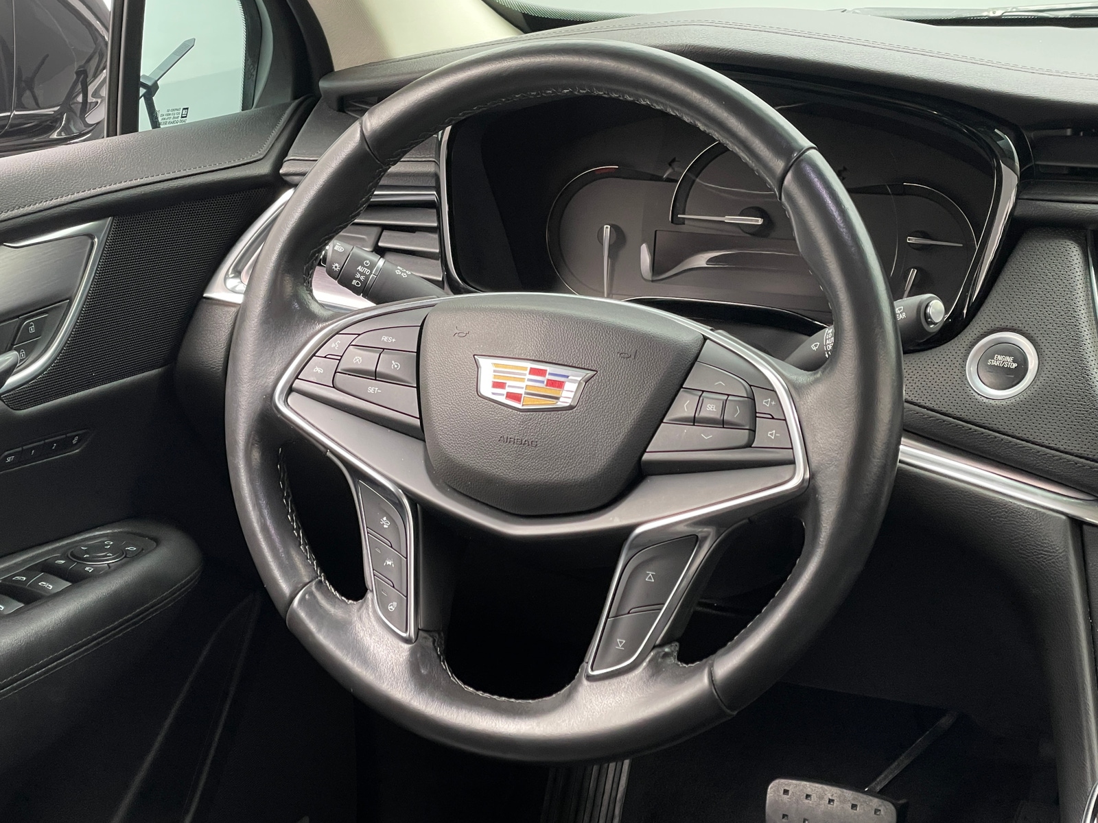 Thumbnail: 2019 Cadillac XT5 - 4