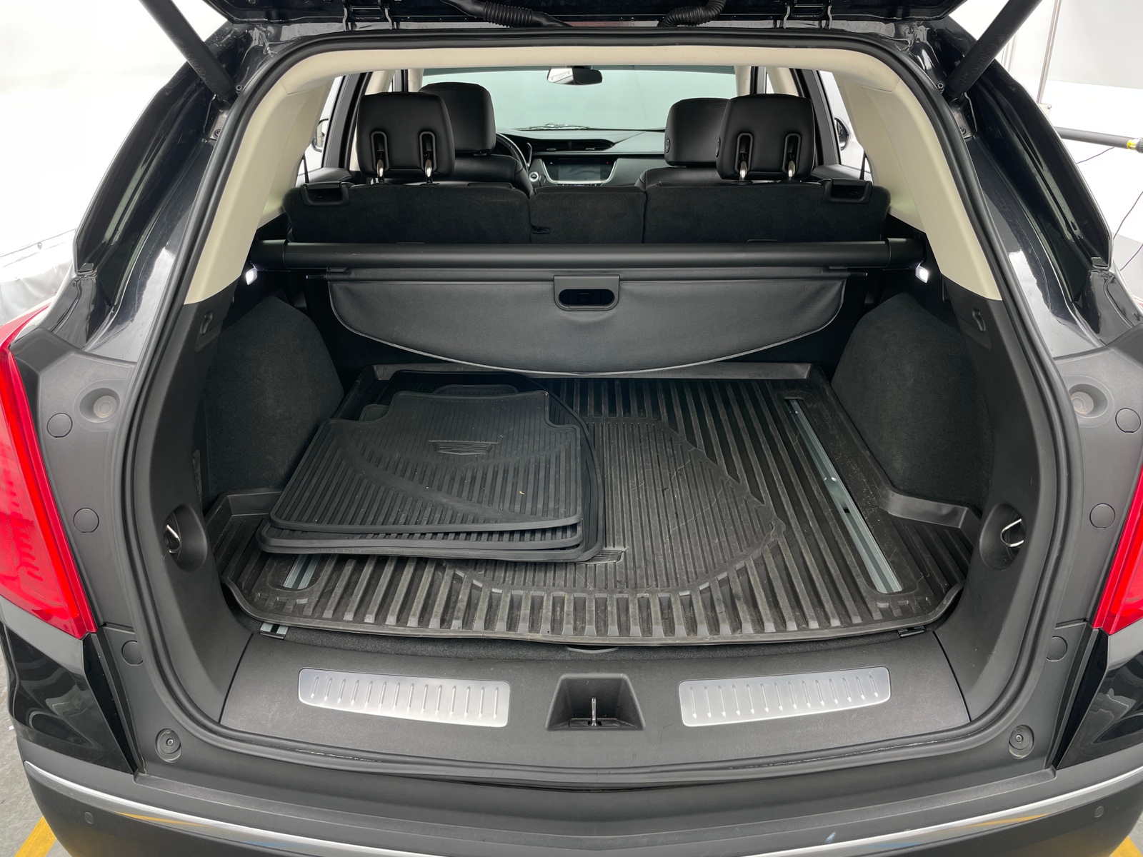 Thumbnail: 2019 Cadillac XT5 - 6