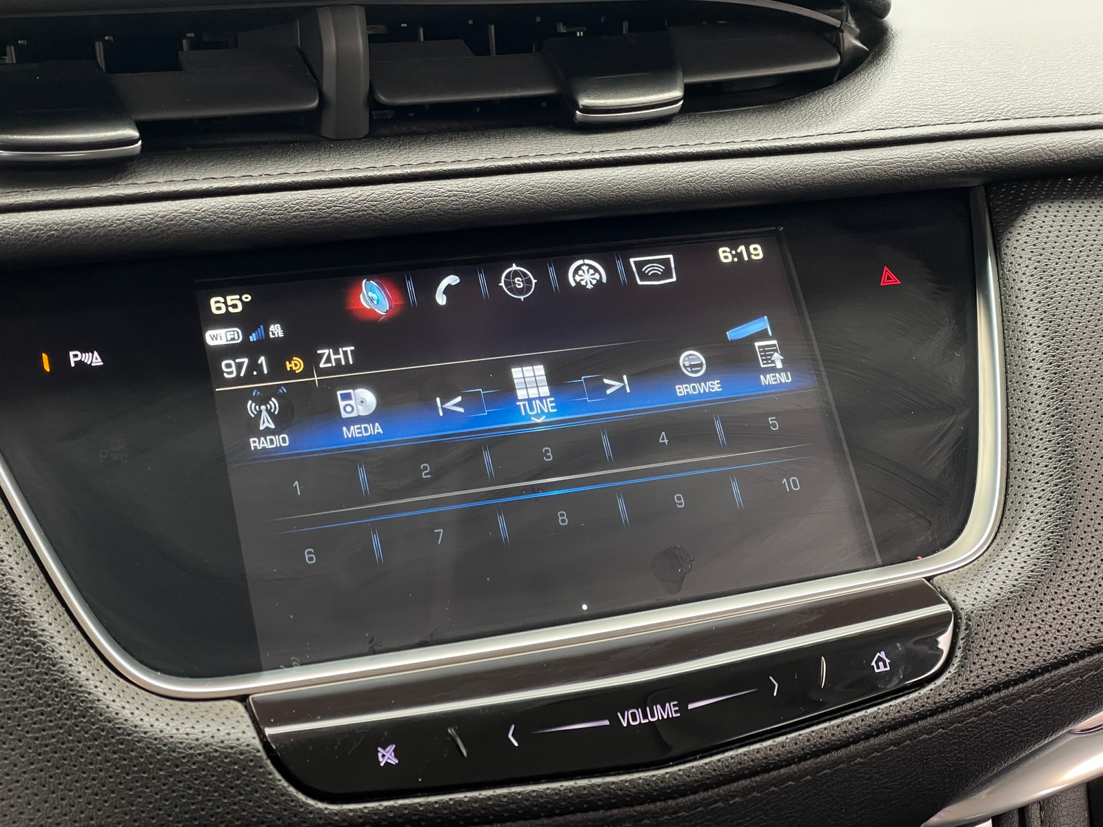 Thumbnail: 2019 Cadillac XT5 - 3