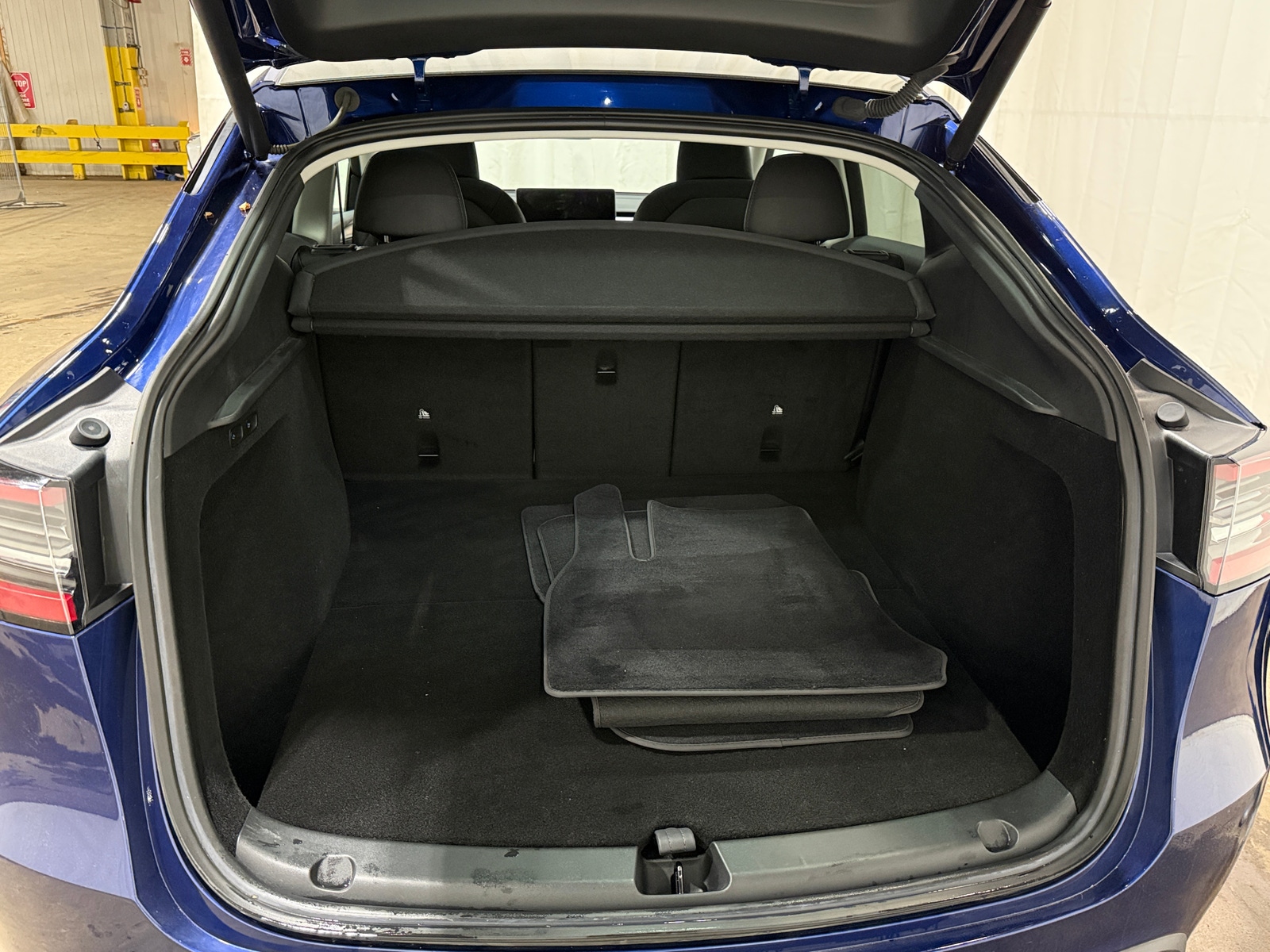 Thumbnail: 2023 Tesla Model Y - 6