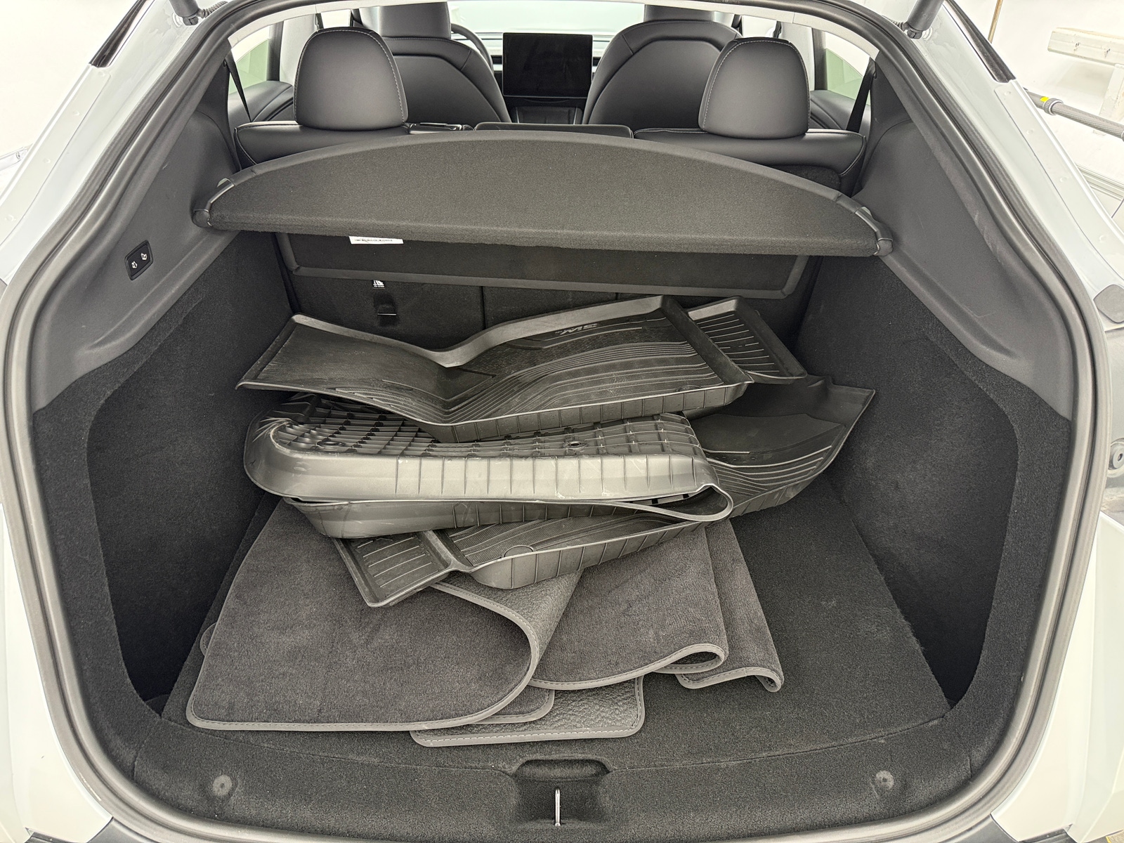 Thumbnail: 2026 Tesla Model Y - 6