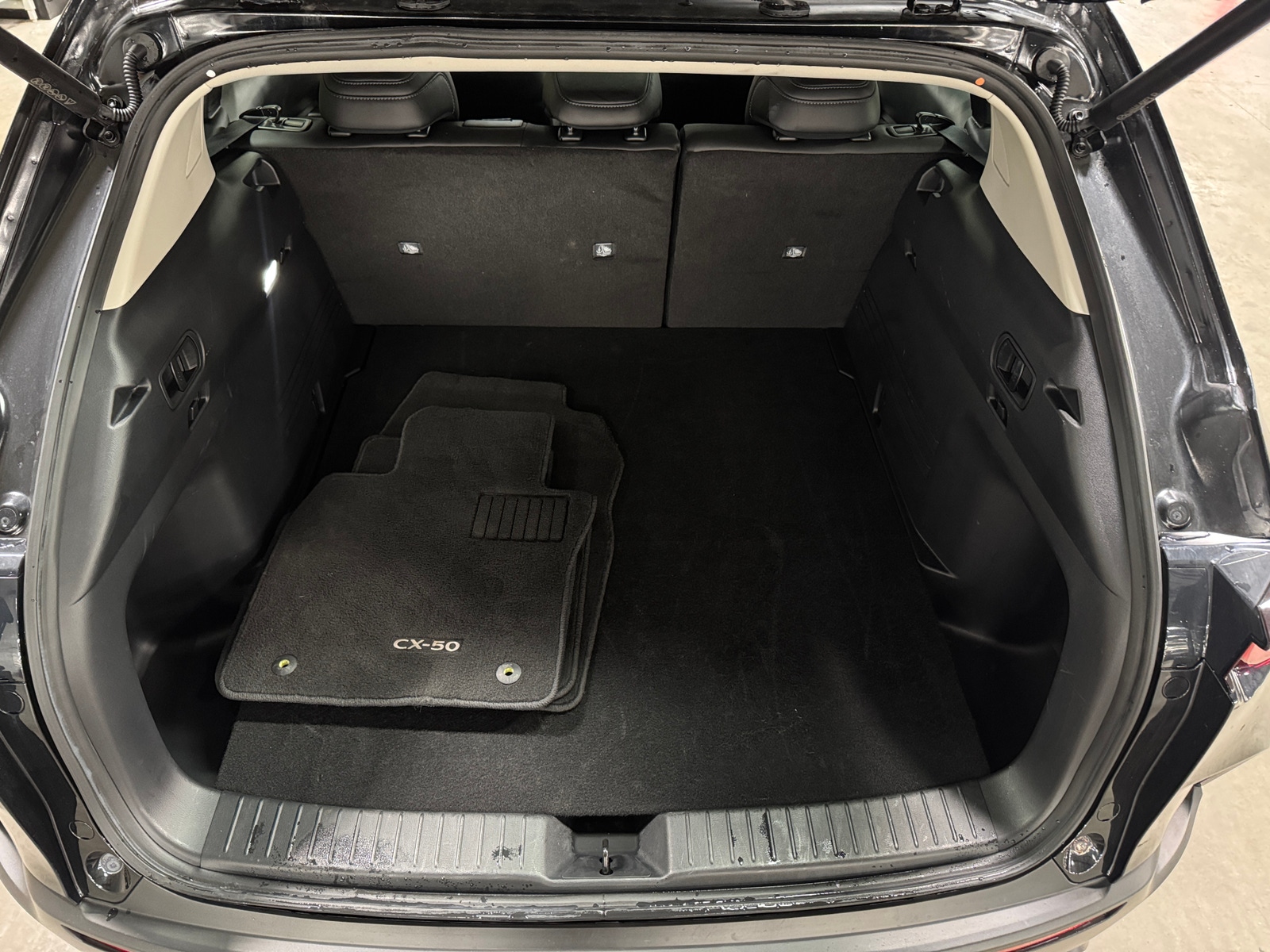 Thumbnail: 2025 Mazda CX-50 - 6