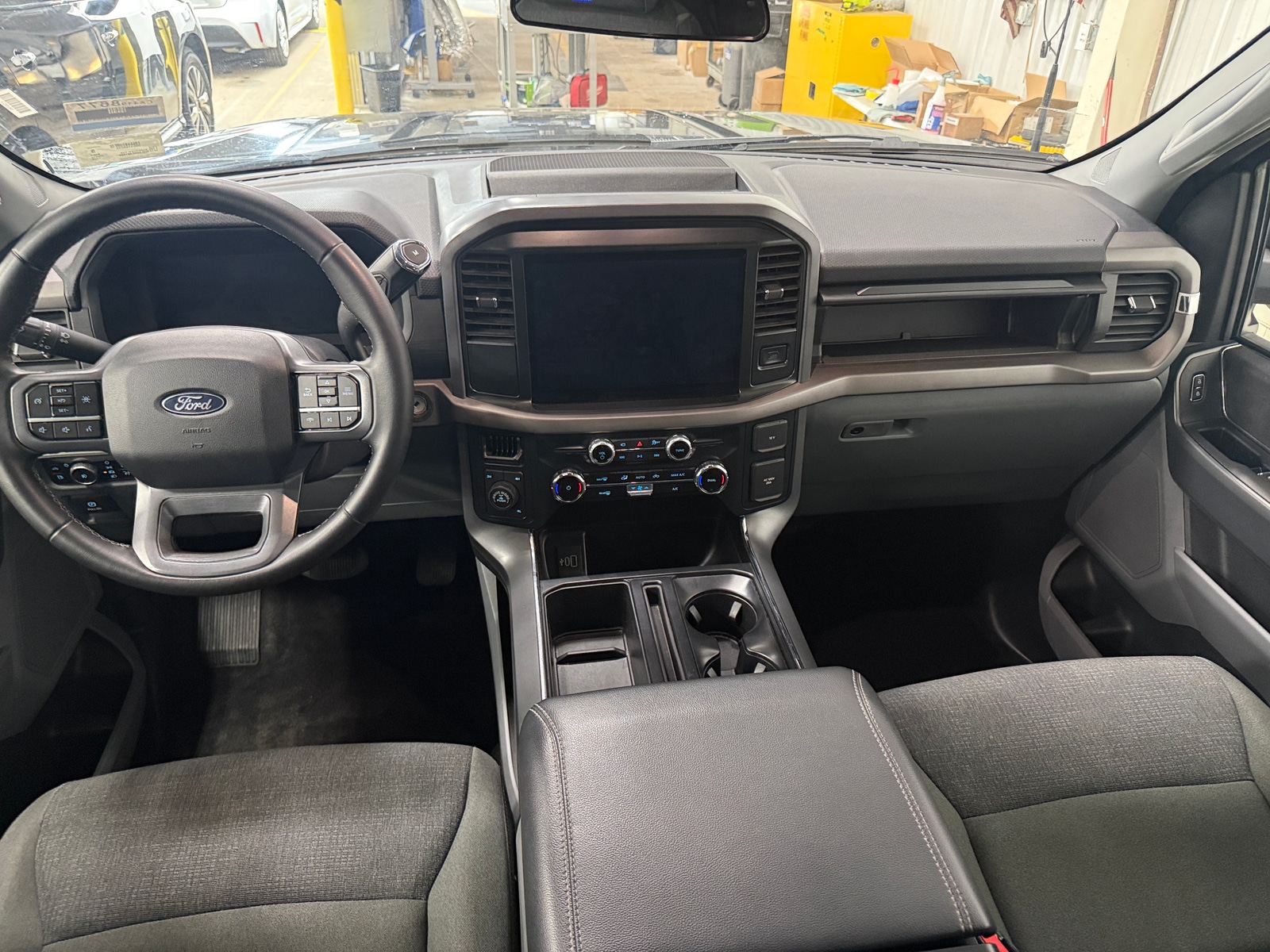 Thumbnail: 2025 Ford Econoline - 3