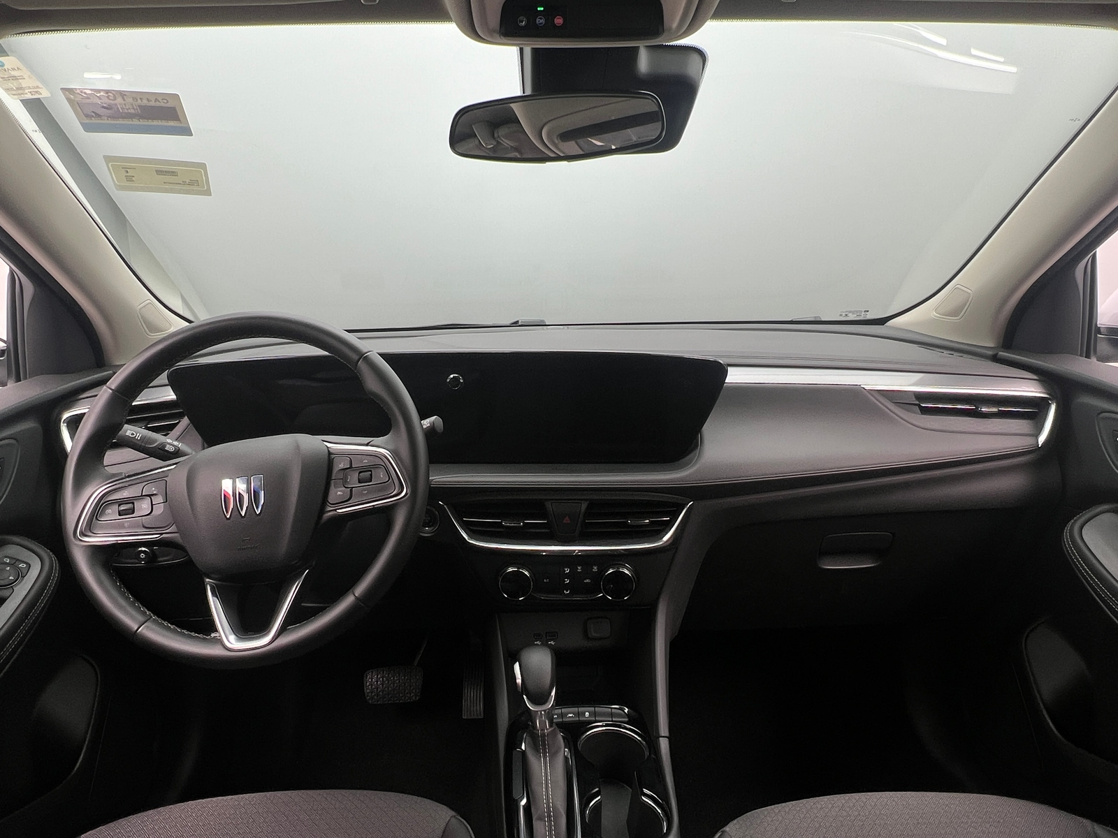 Thumbnail: 2025 Buick Encore GX - 3