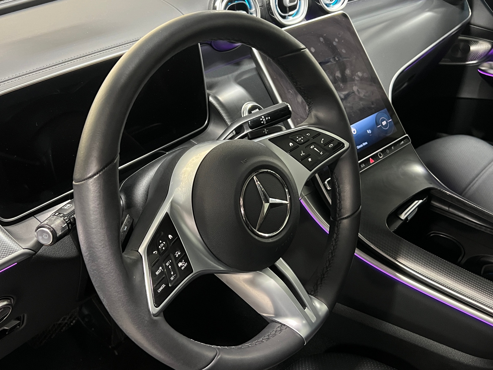 Thumbnail: 2025 Mercedes-Benz GLC - 4