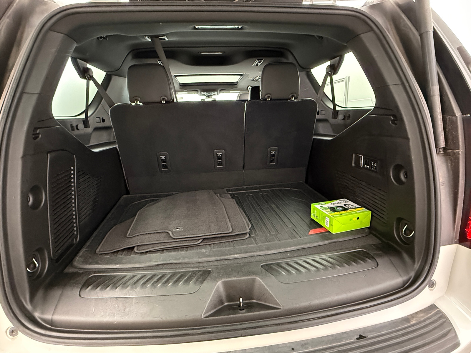 Thumbnail: 2021 GMC Yukon XL - 6