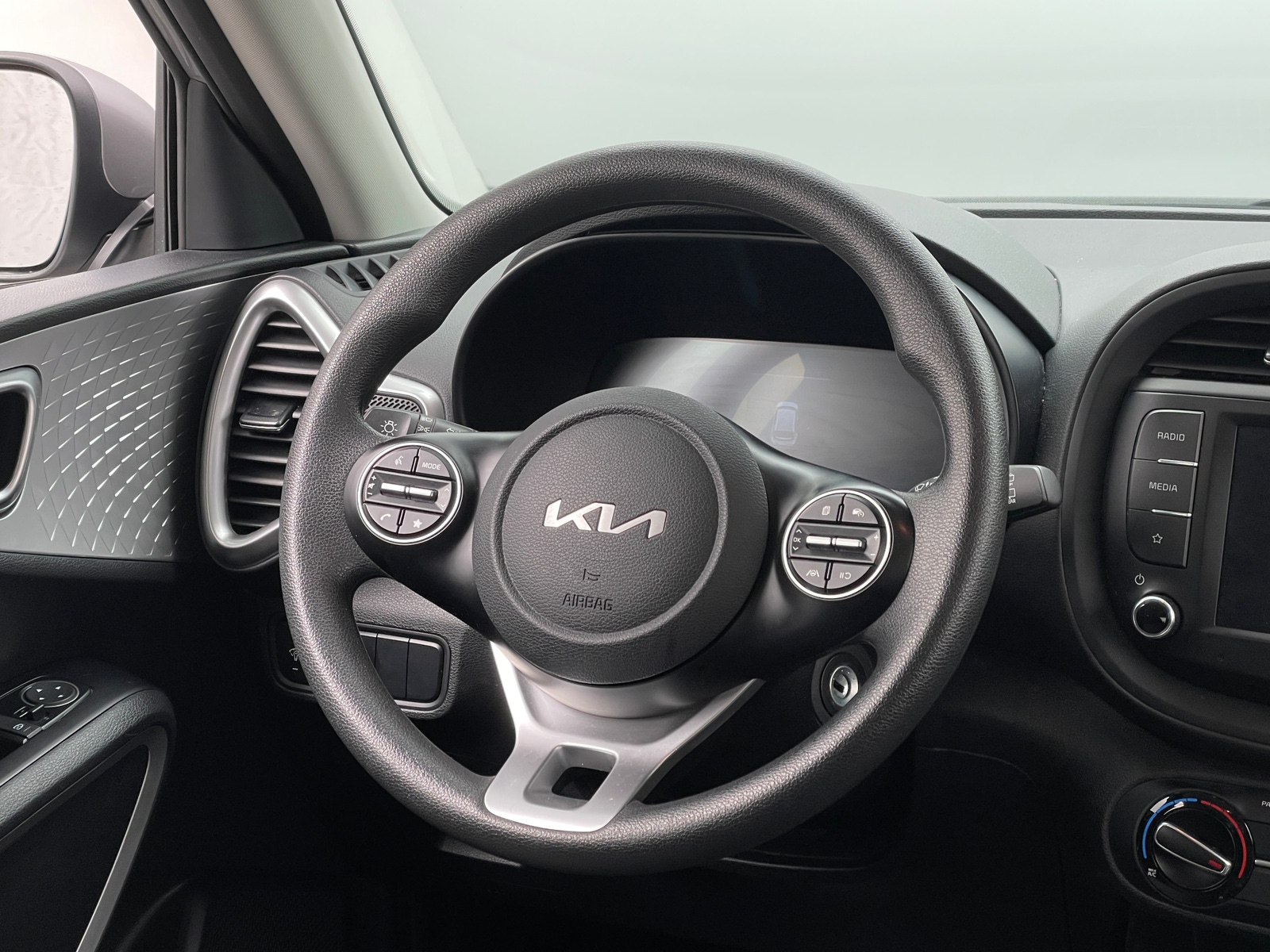 Thumbnail: 2024 Kia Soul - 5