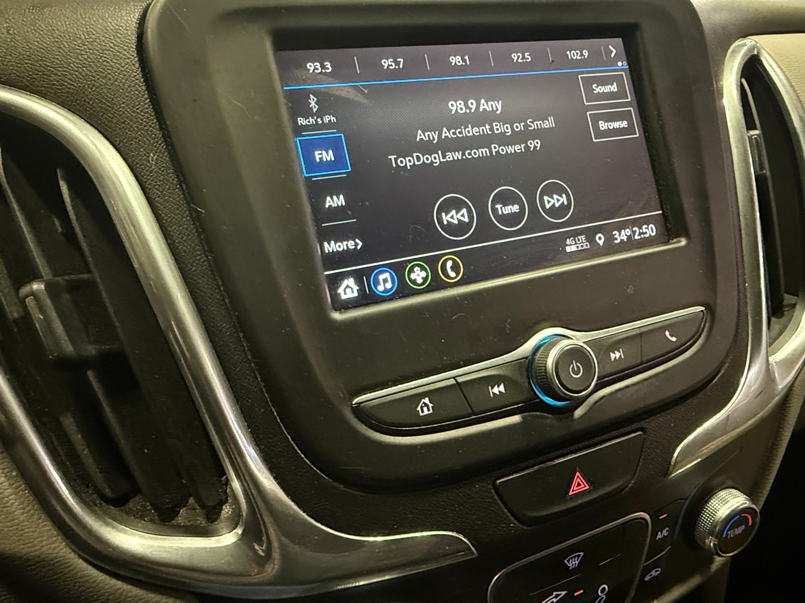 Thumbnail: 2019 Chevrolet Equinox - 4