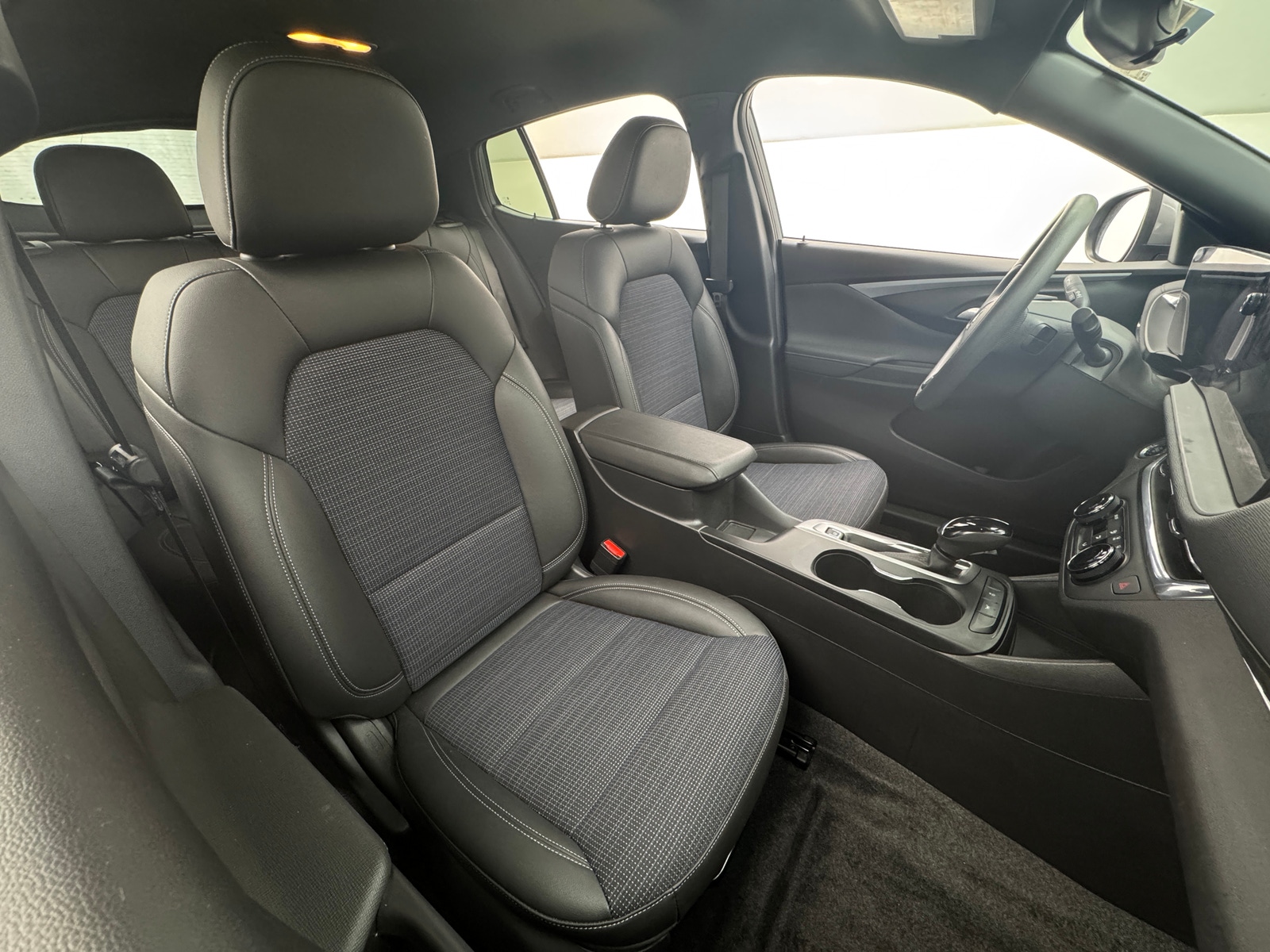 Thumbnail: 2025 Buick Envista - 2