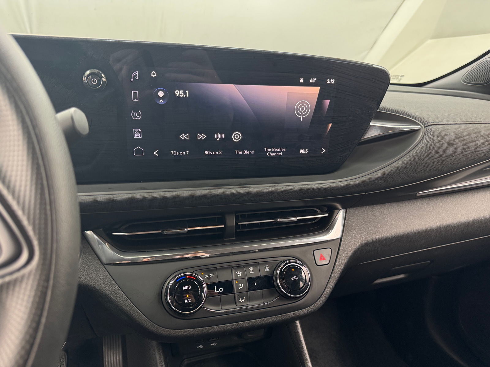 Thumbnail: 2025 Buick Envista - 4