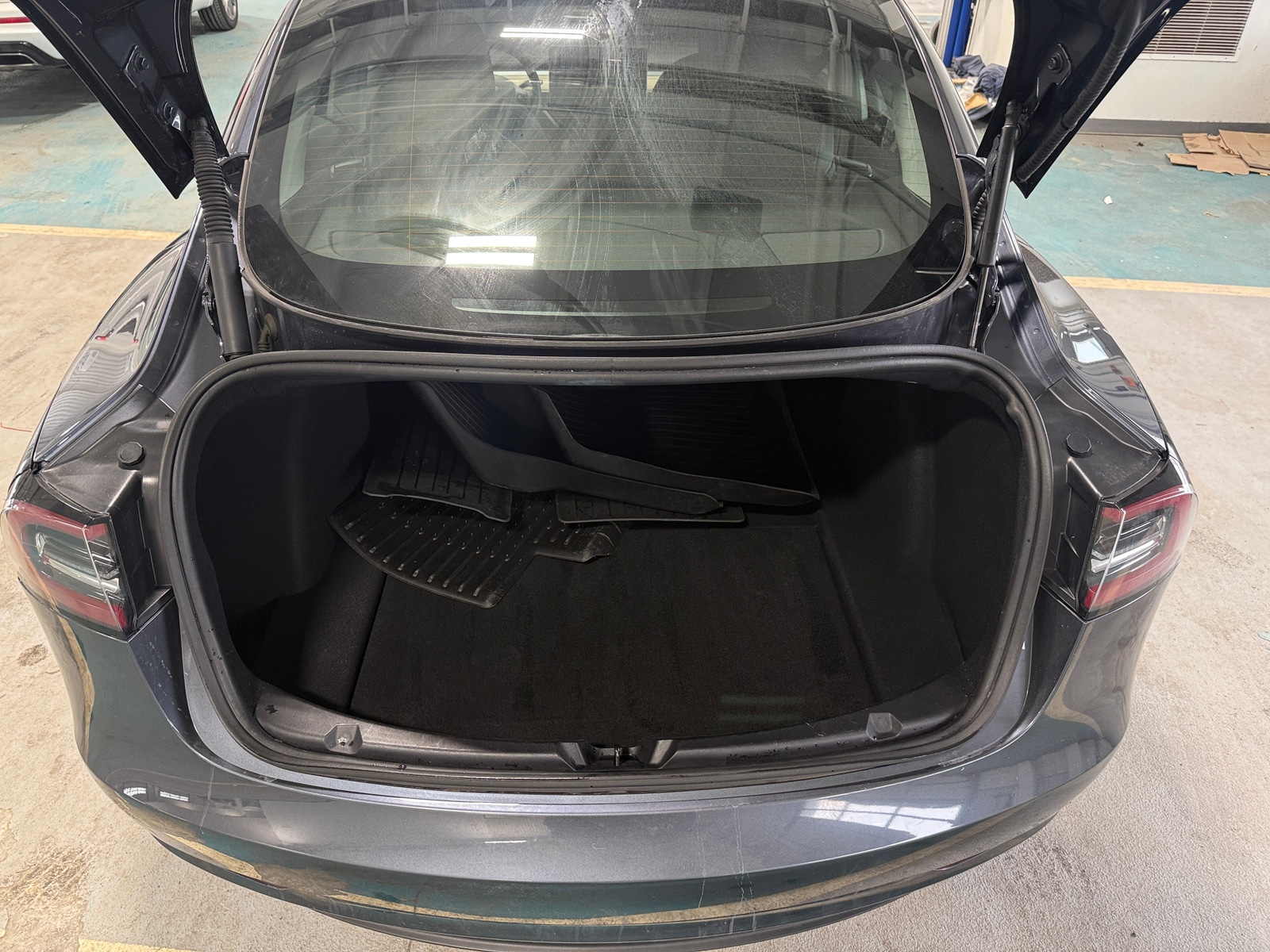 Thumbnail: 2023 Tesla Model 3 - 6