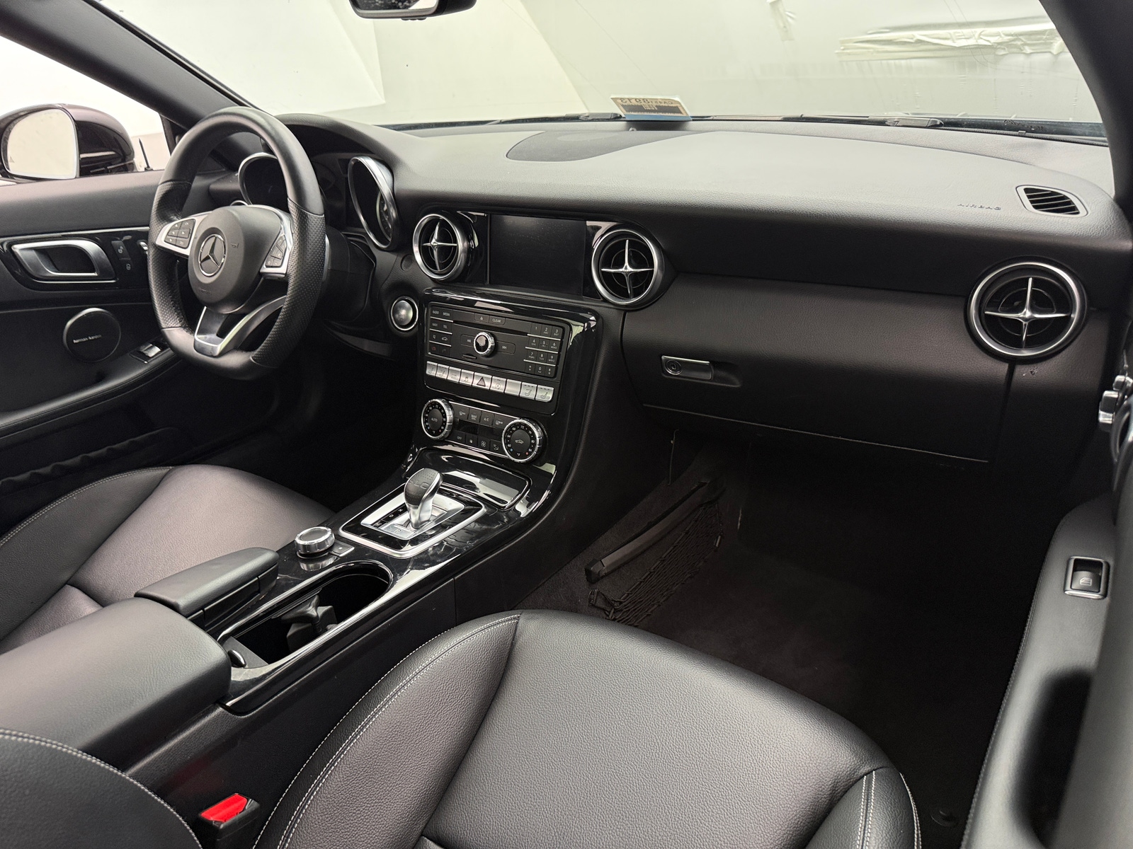 Thumbnail: 2020 Mercedes-Benz SLC - 2