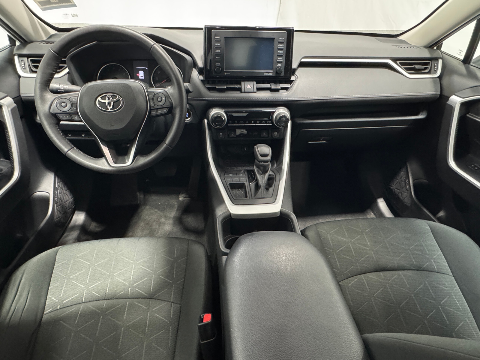 Thumbnail: 2022 Toyota RAV4 - 3