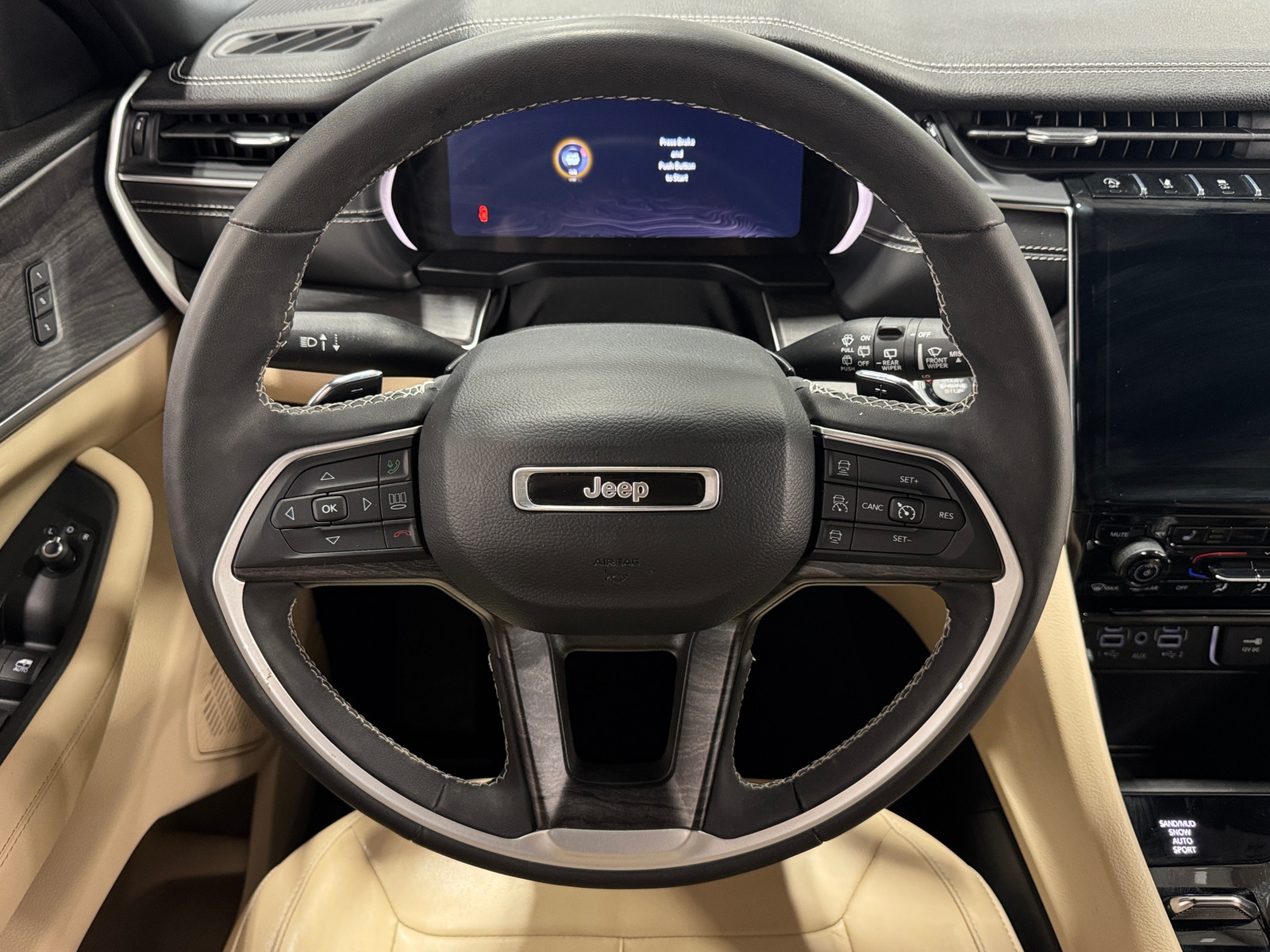 Thumbnail: 2023 Jeep Grand Cherokee - 4