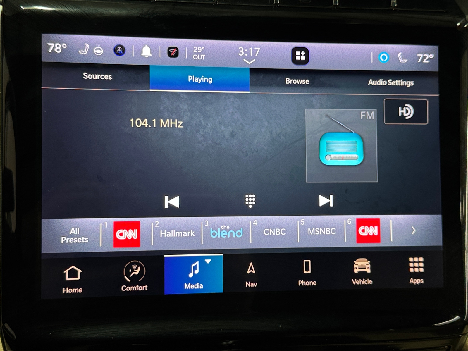 Thumbnail: 2023 Jeep Grand Cherokee - 3