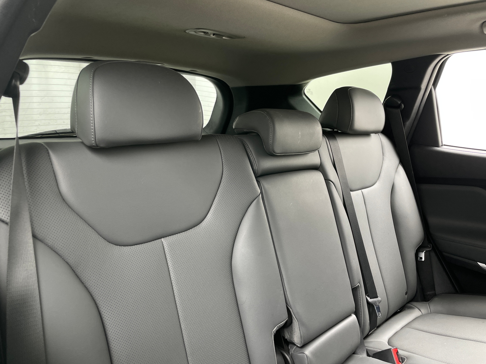 Thumbnail: 2023 Hyundai Santa Fe - 6