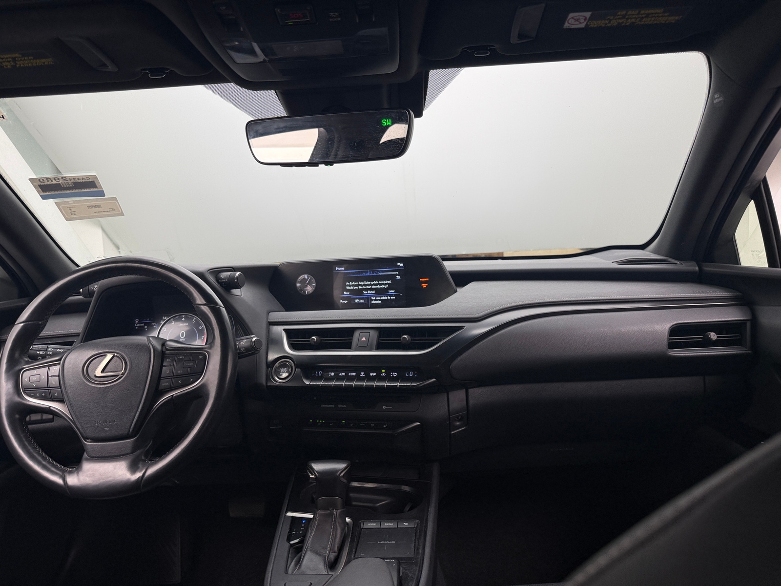 Thumbnail: 2019 Lexus UX - 2