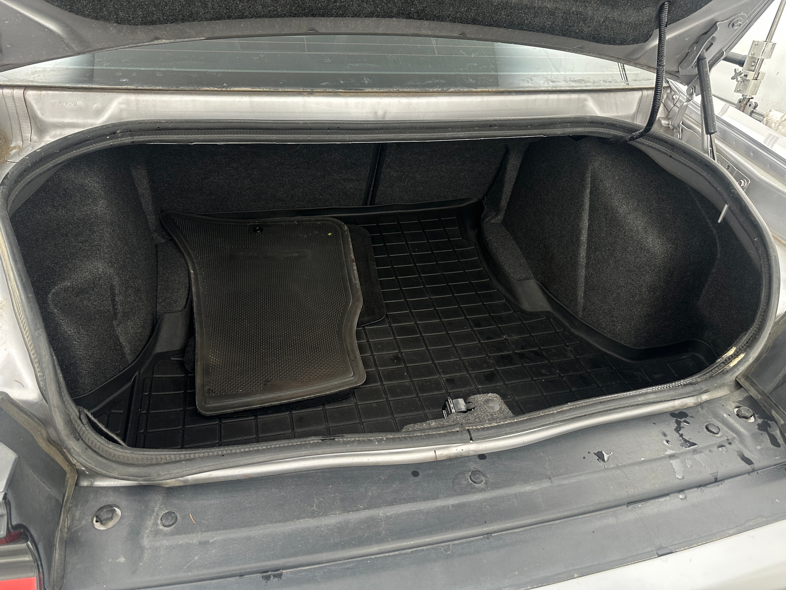 Thumbnail: 2015 Dodge Challenger - 4